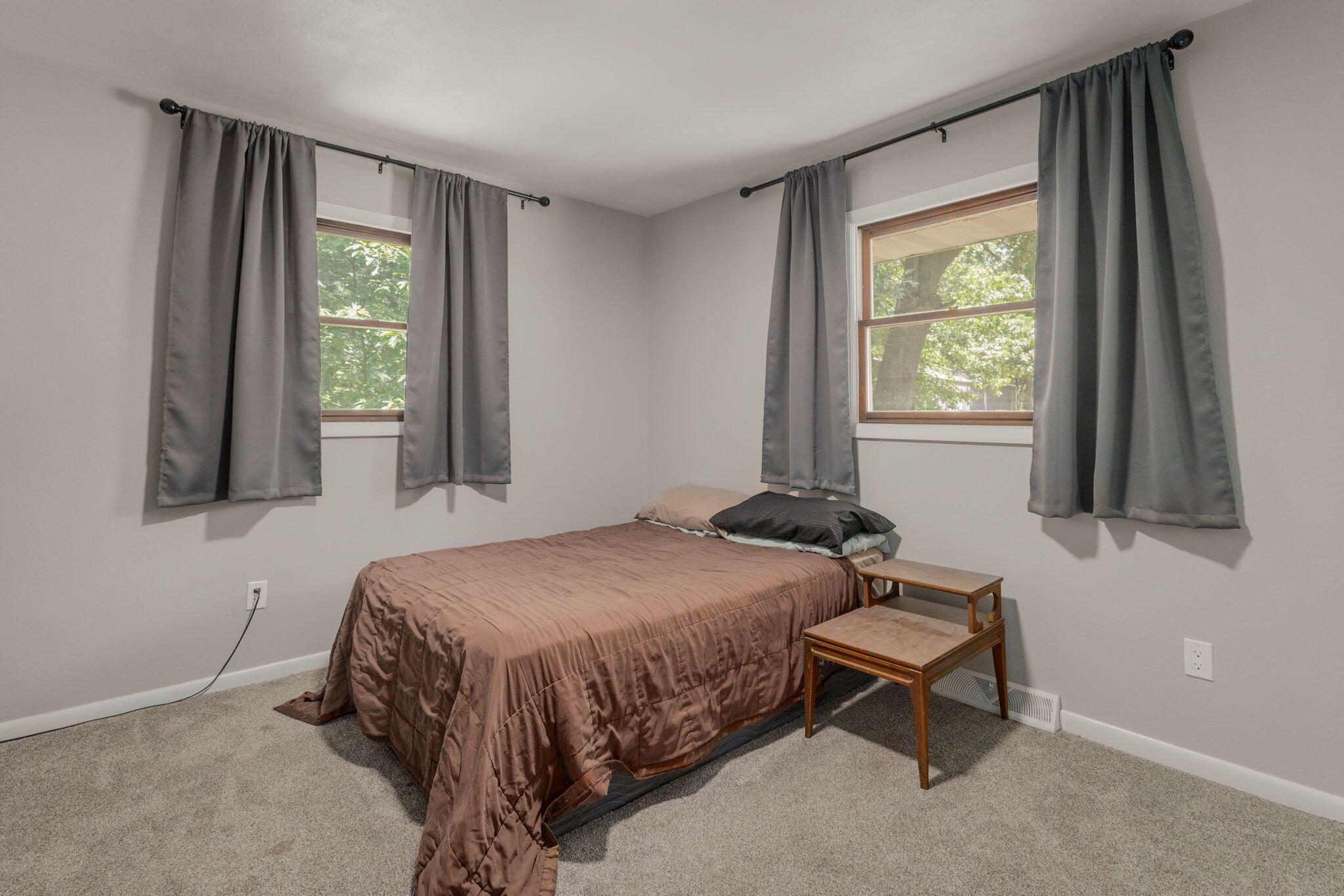 2135 S 13th Street Niles MI 49120