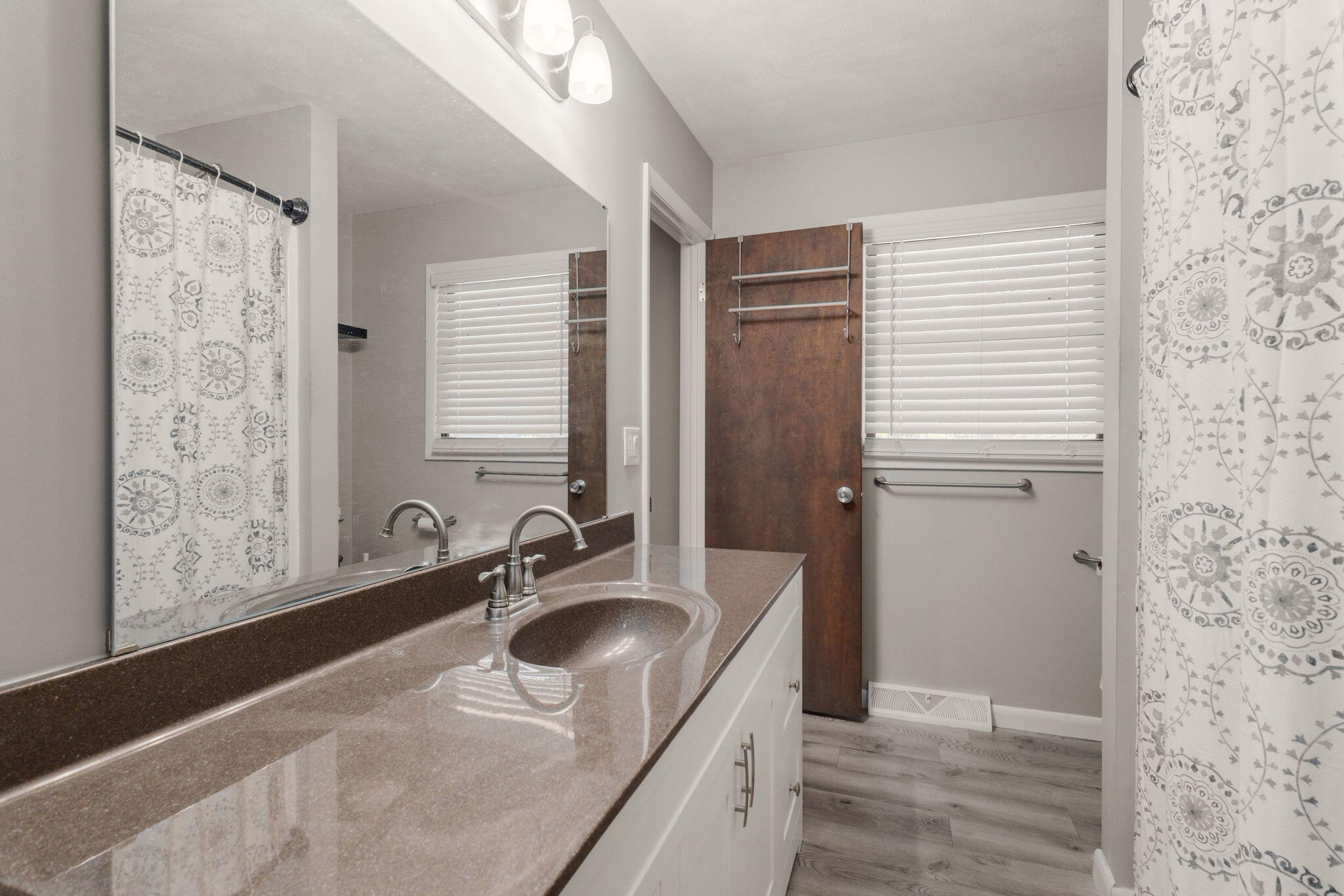 2135 S 13th Street Niles MI 49120
