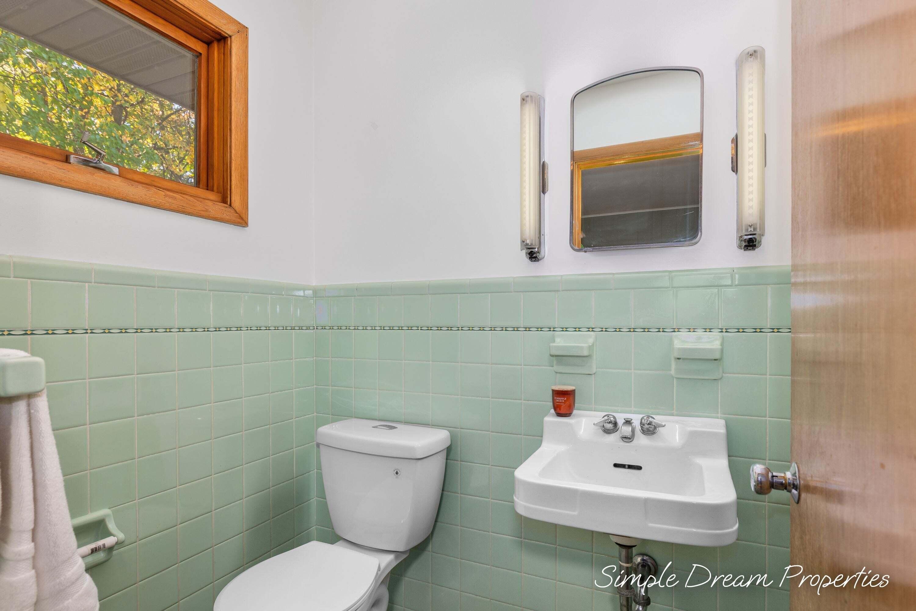 2005 Jefferson Drive SE Grand Rapids MI 49507
