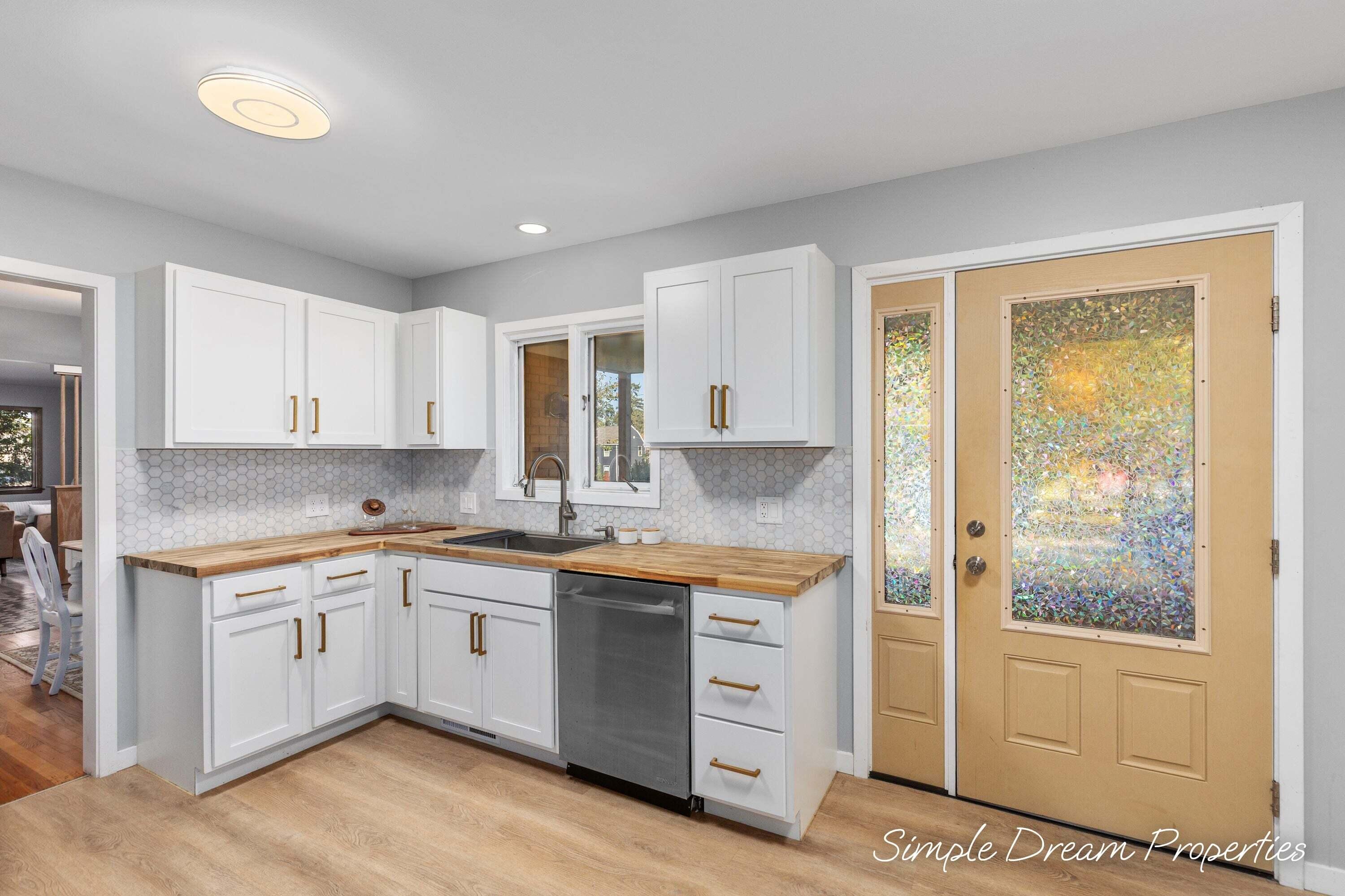 2005 Jefferson Drive SE Grand Rapids MI 49507