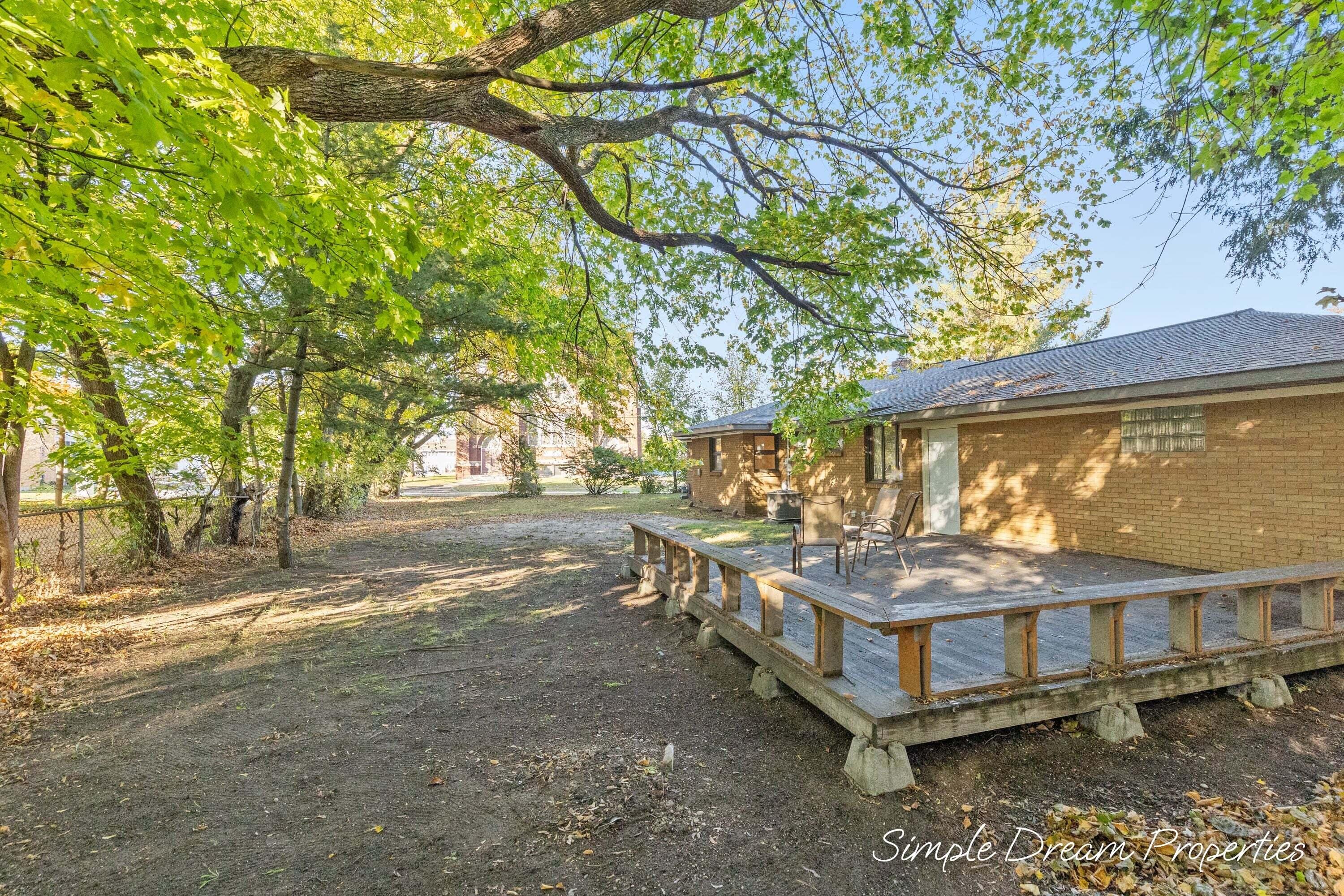 2005 Jefferson Drive SE Grand Rapids MI 49507
