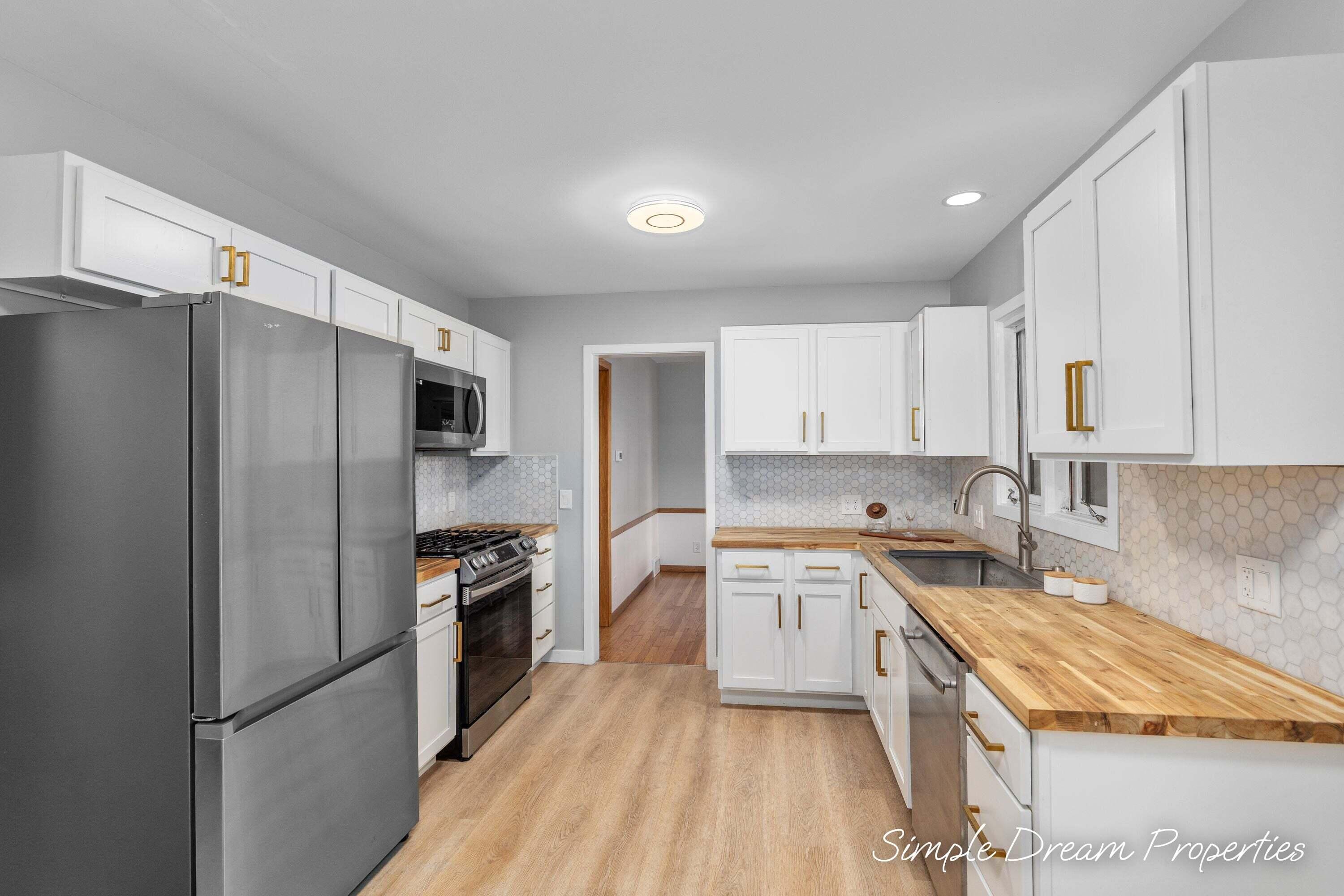 2005 Jefferson Drive SE Grand Rapids MI 49507