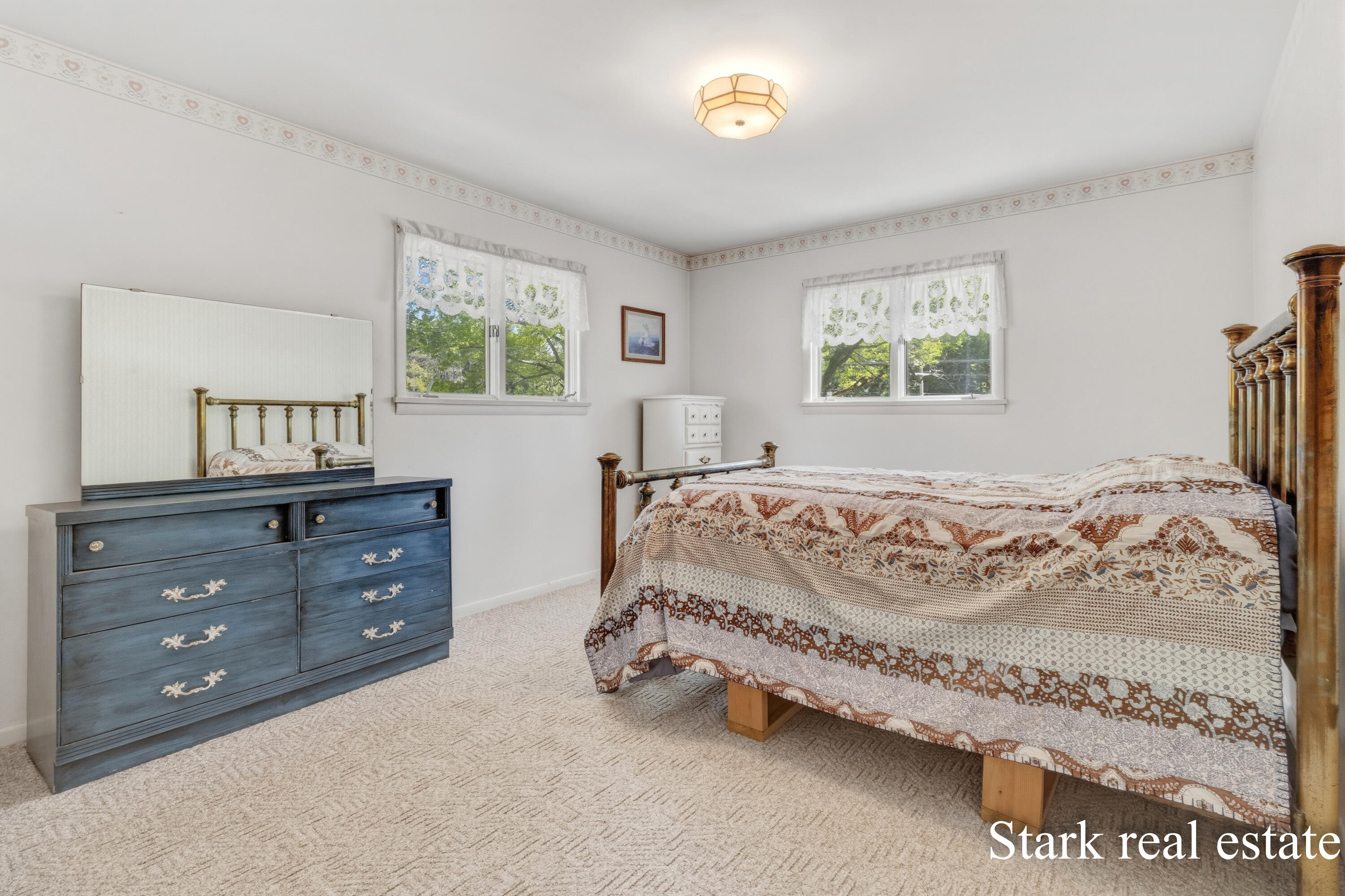 2816 E Mount Garfield Road Muskegon MI 49444