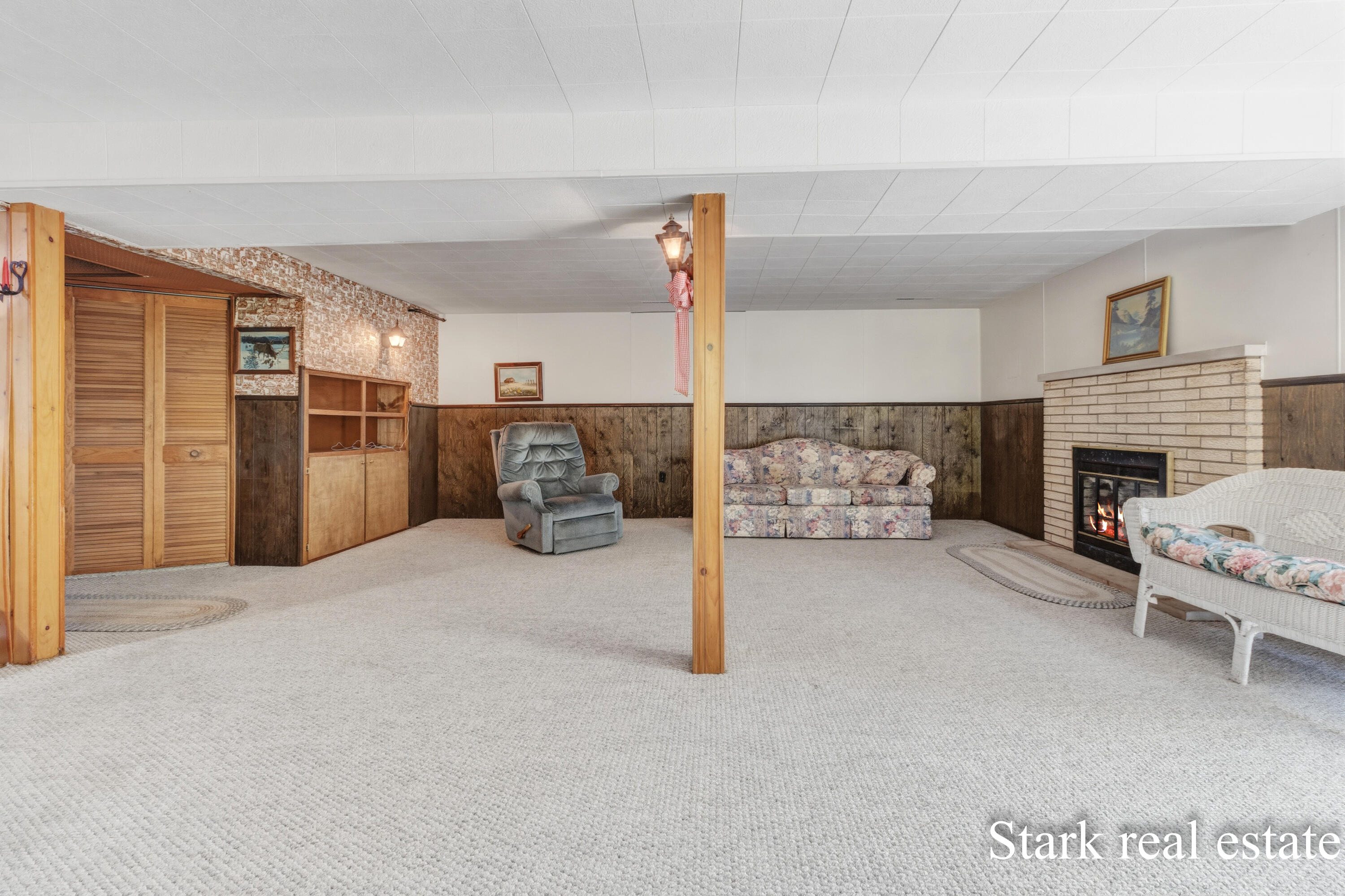 2816 E Mount Garfield Road Muskegon MI 49444