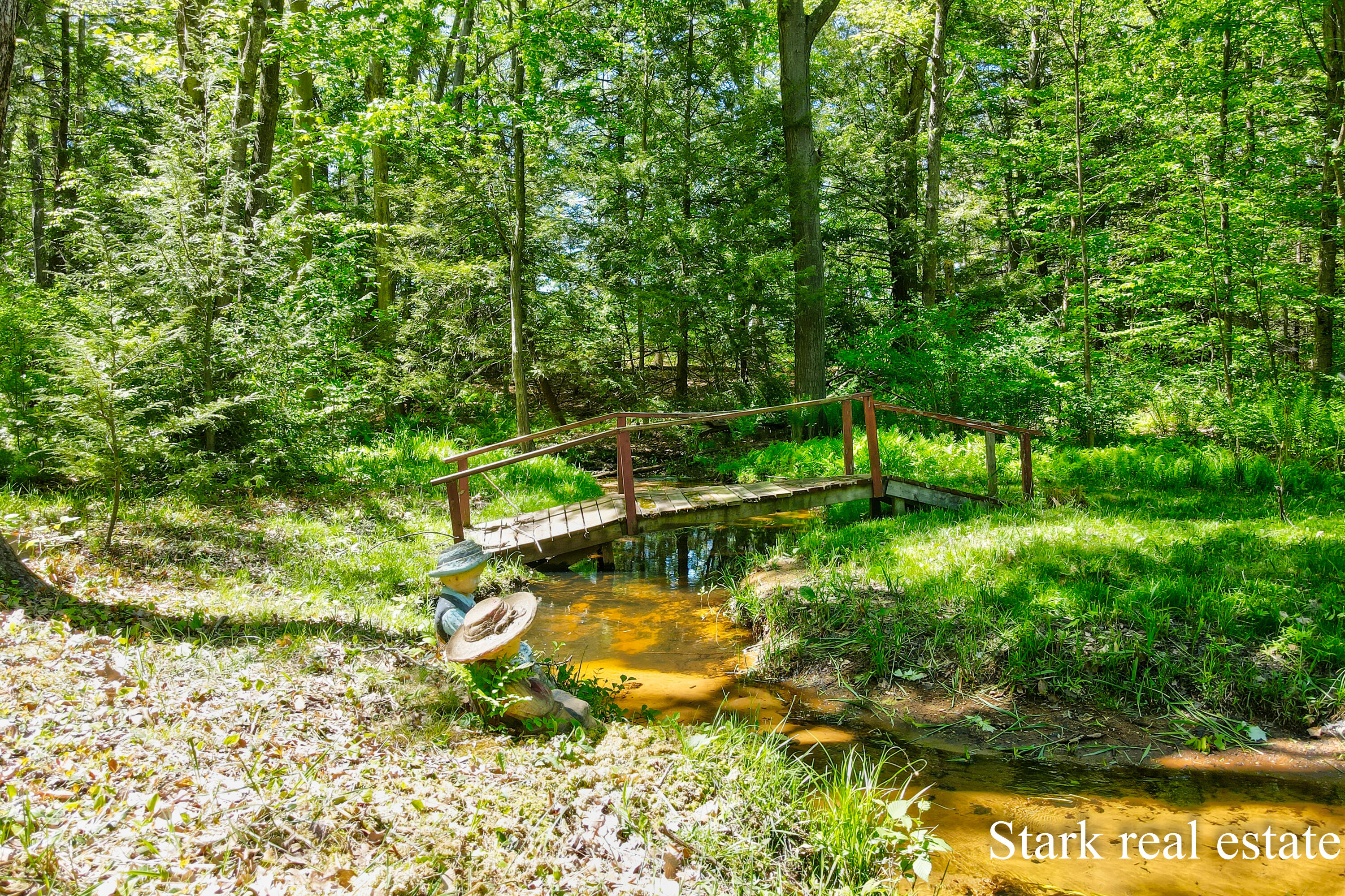2816 E Mount Garfield Road Muskegon MI 49444