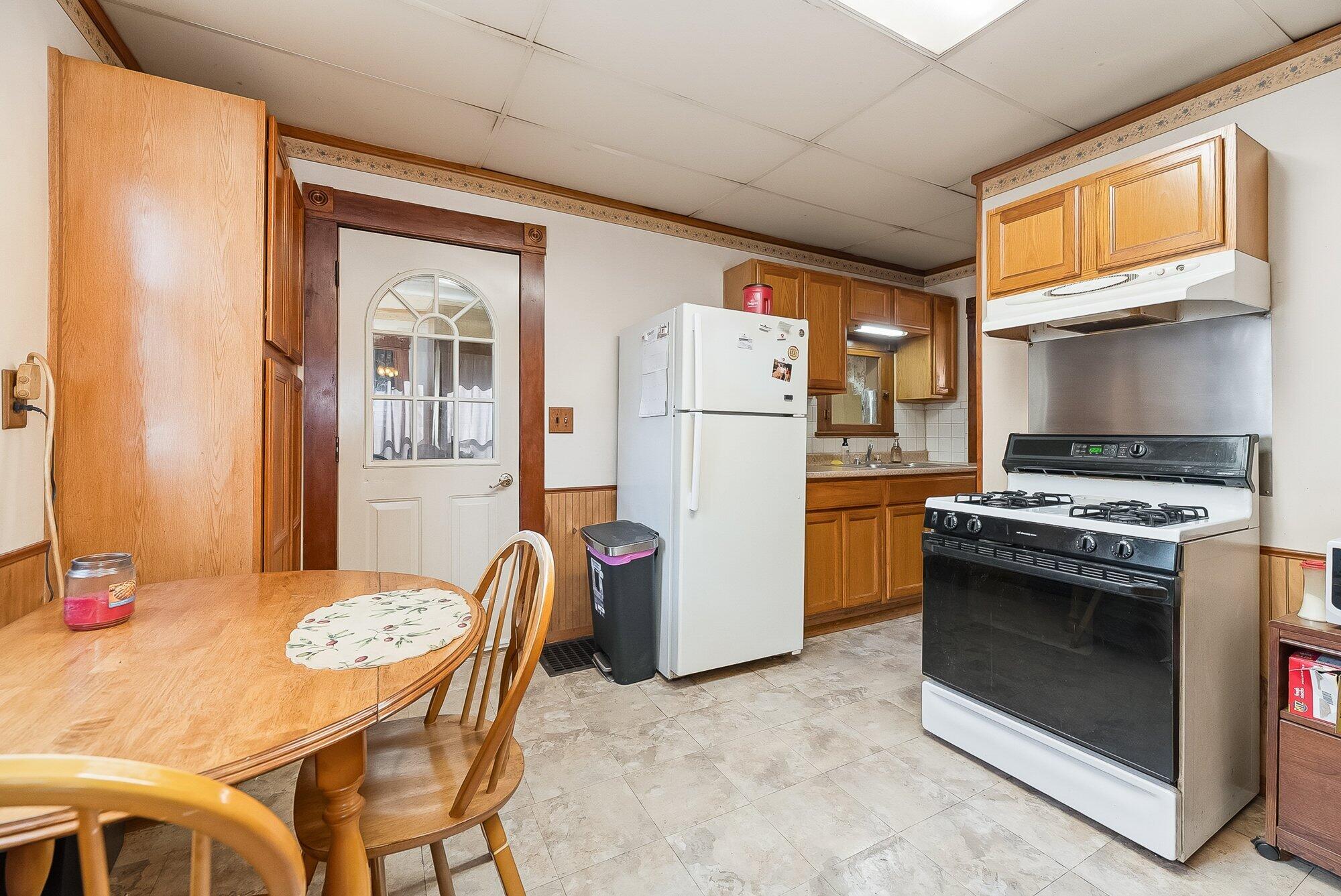 406 N Main Street Allegan MI 49010