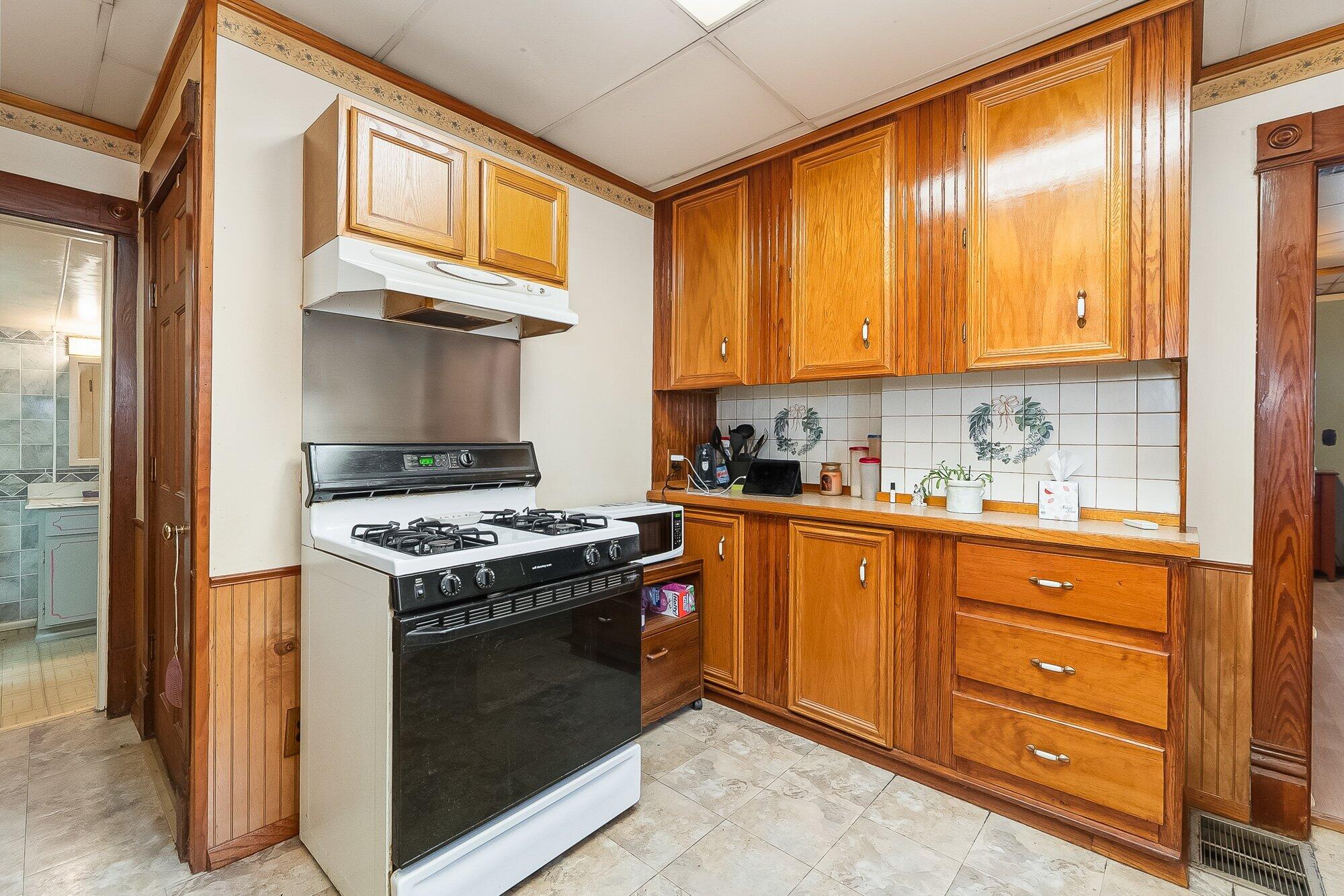 406 N Main Street Allegan MI 49010