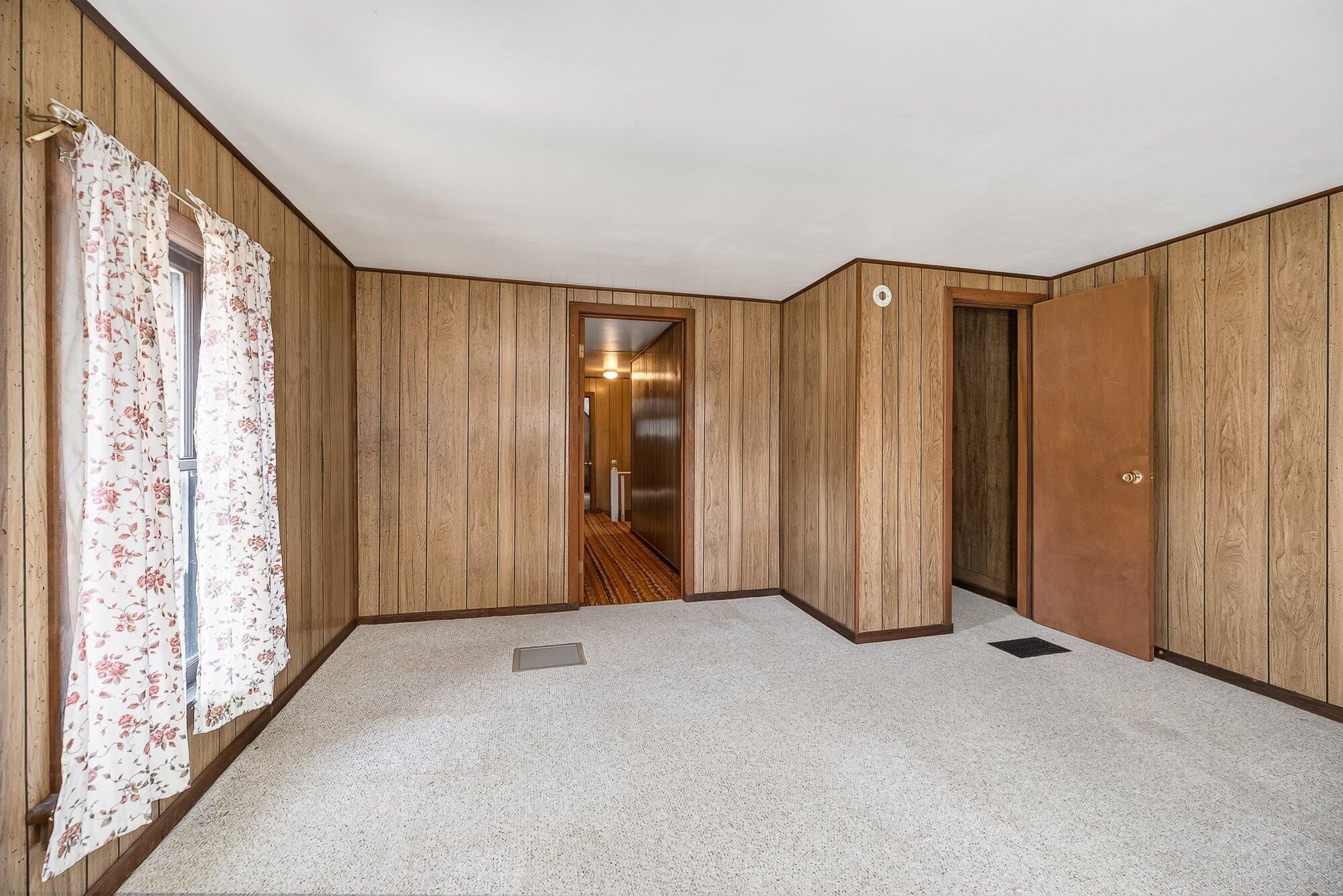 406 N Main Street Allegan MI 49010