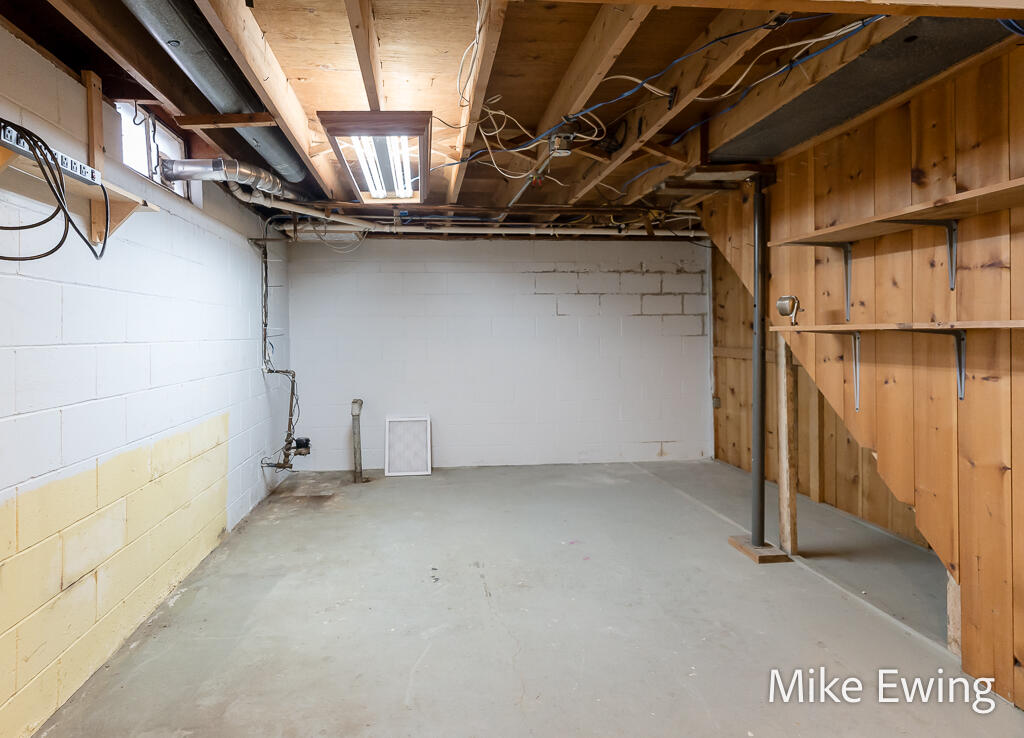 360 W 32nd Street Holland MI 49423