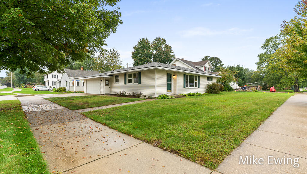 360 W 32nd Street Holland MI 49423