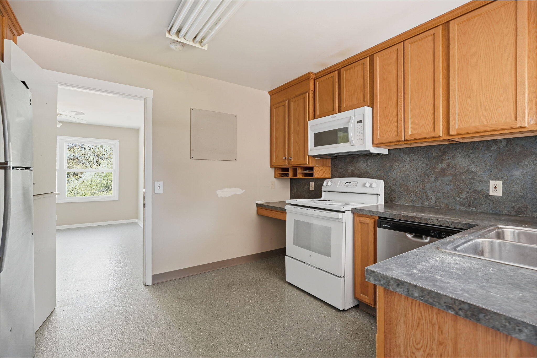 2143 Osceola Drive SE Grand Rapids MI 49506