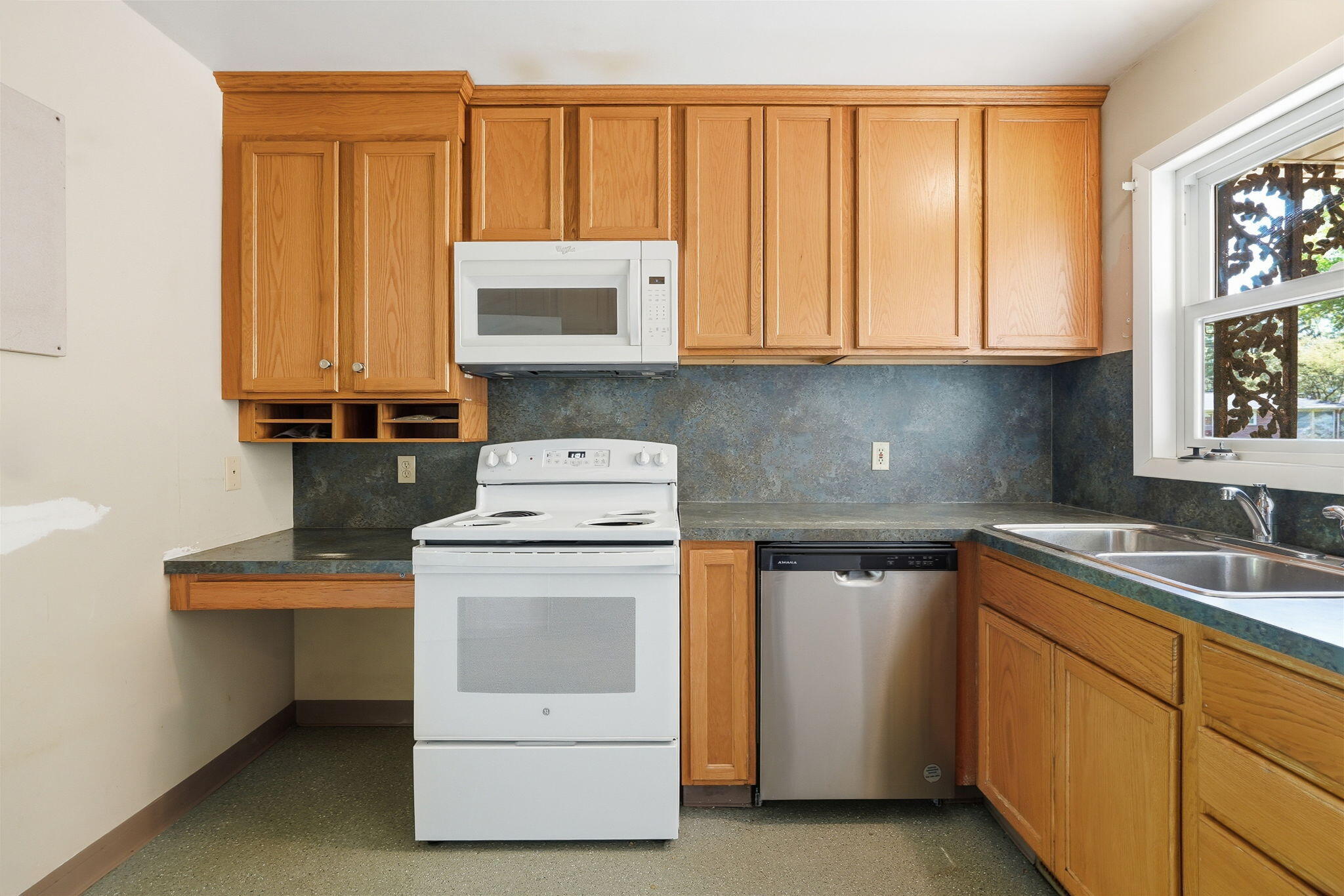 2143 Osceola Drive SE Grand Rapids MI 49506