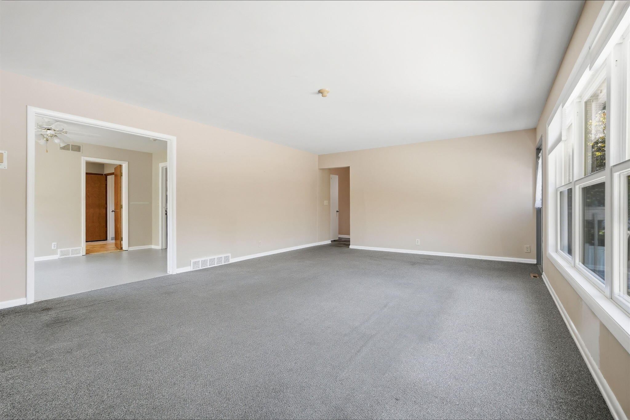 2143 Osceola Drive SE Grand Rapids MI 49506