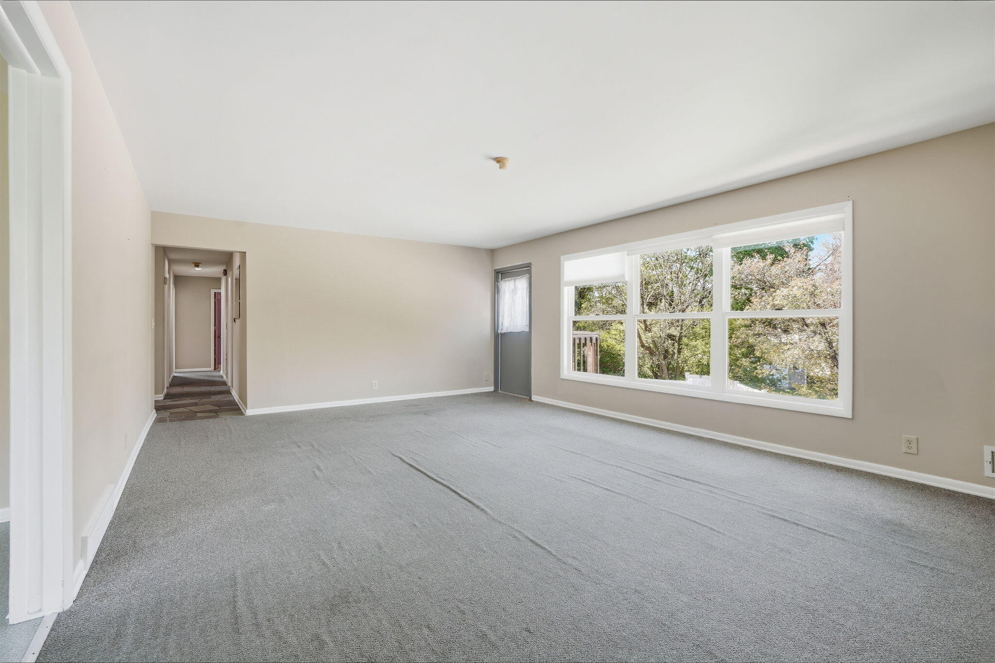 2143 Osceola Drive SE Grand Rapids MI 49506