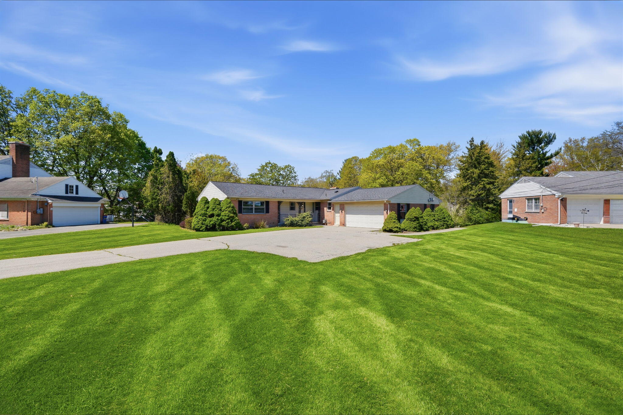 2143 Osceola Drive SE Grand Rapids MI 49506