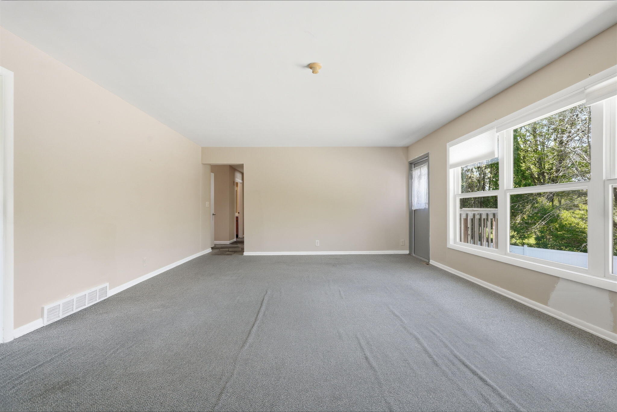 2143 Osceola Drive SE Grand Rapids MI 49506
