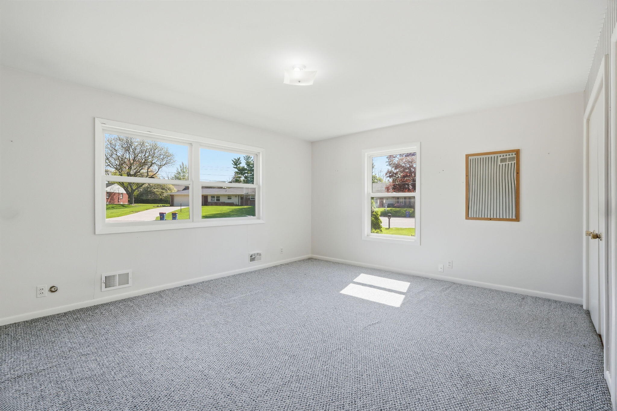 2143 Osceola Drive SE Grand Rapids MI 49506
