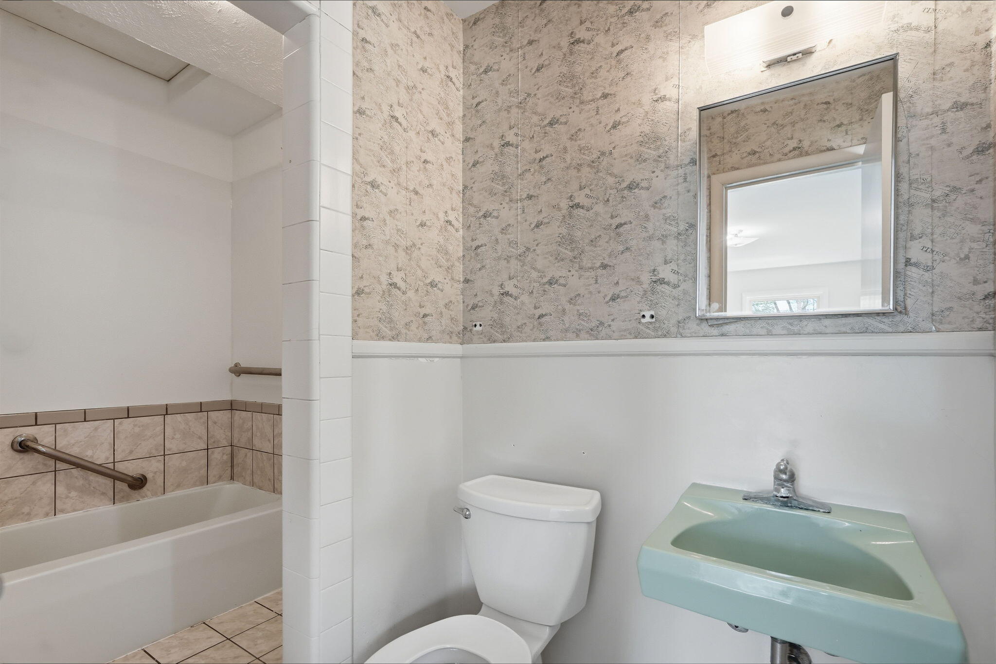2143 Osceola Drive SE Grand Rapids MI 49506
