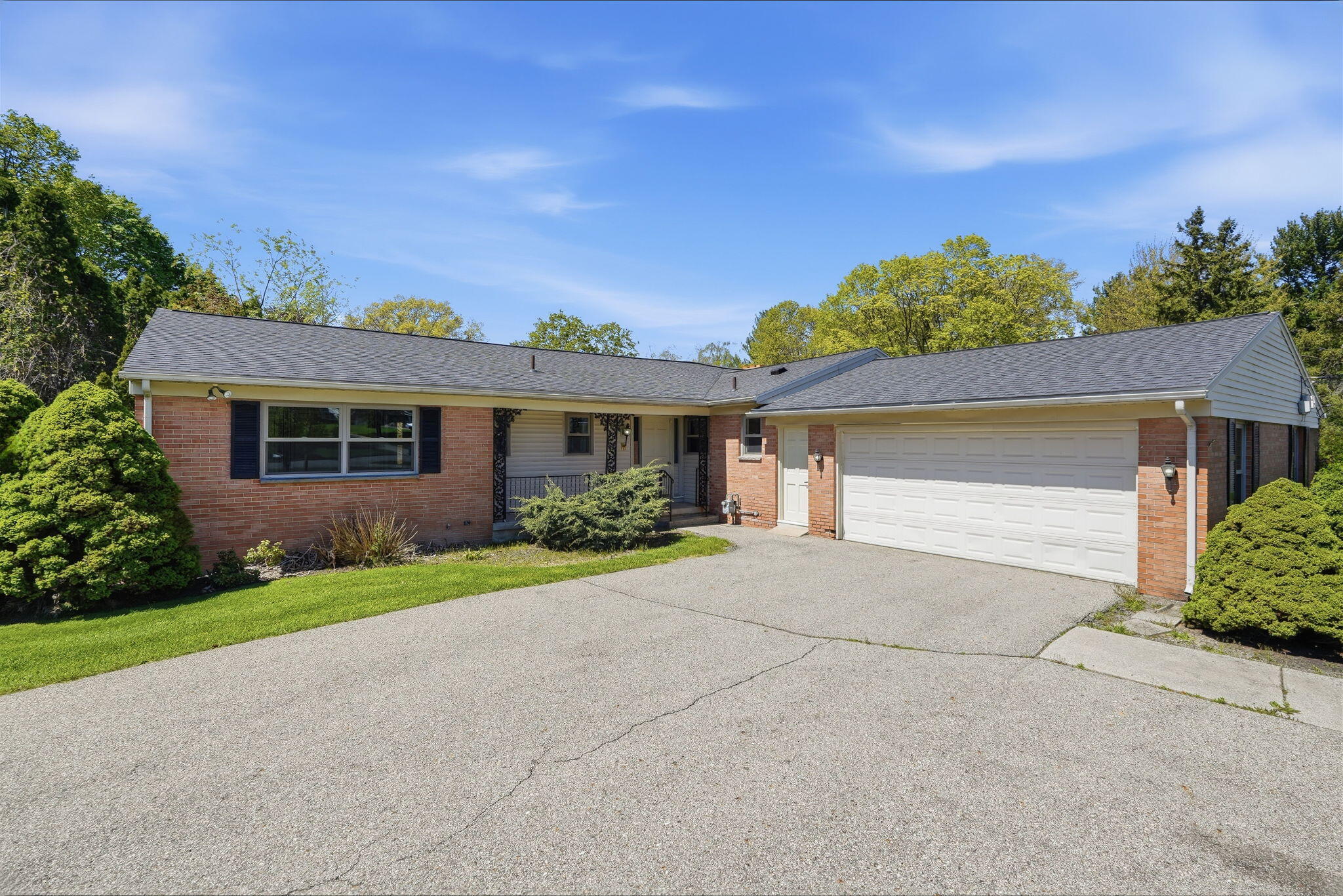2143 Osceola Drive SE Grand Rapids MI 49506