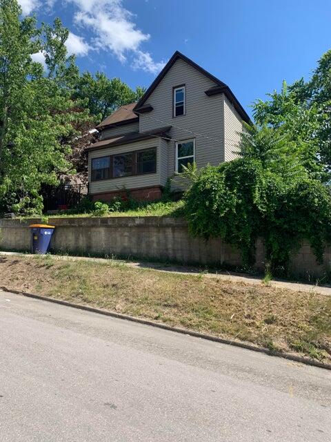 754 Olympia Street SW Grand Rapids MI 49503