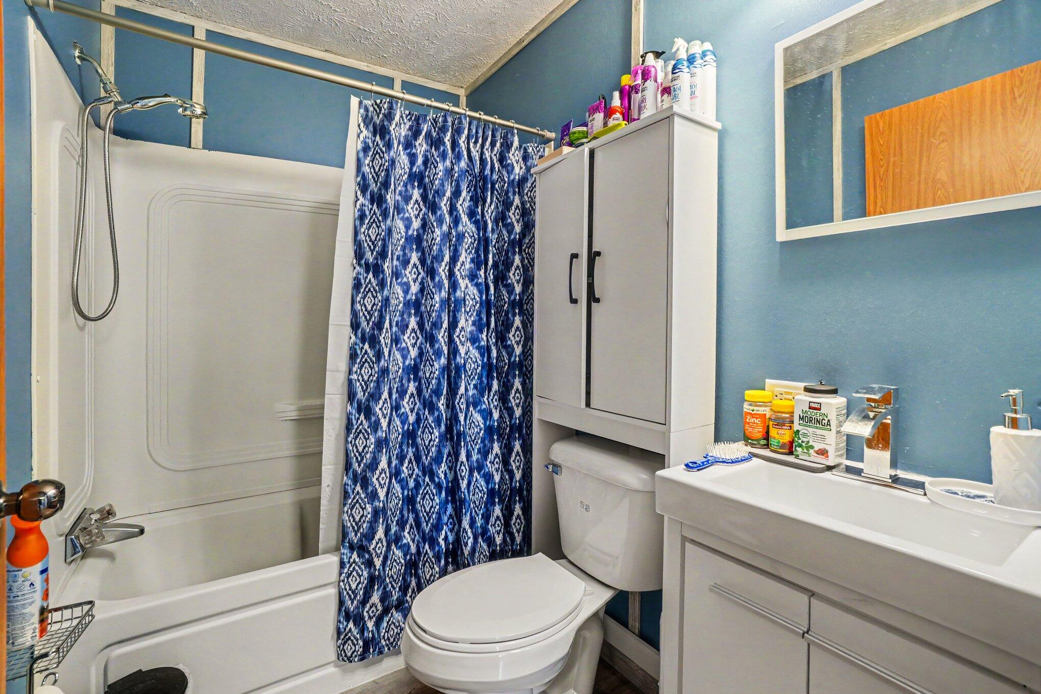 68699 38th Avenue Covert MI 49043