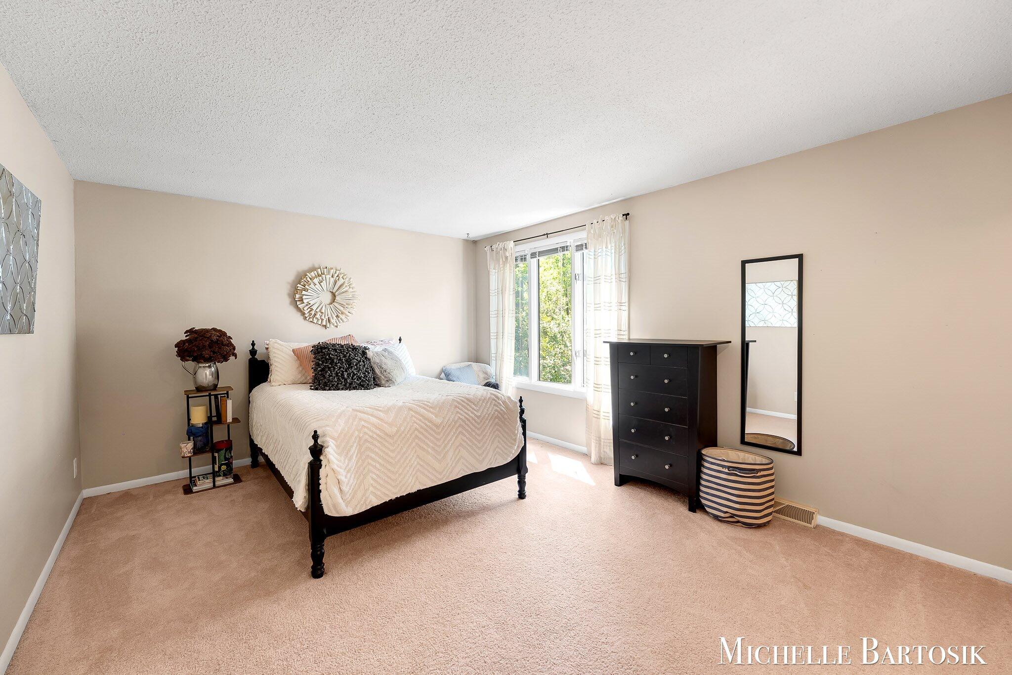 3301 Midland Drive SE Grand Rapids MI 49546