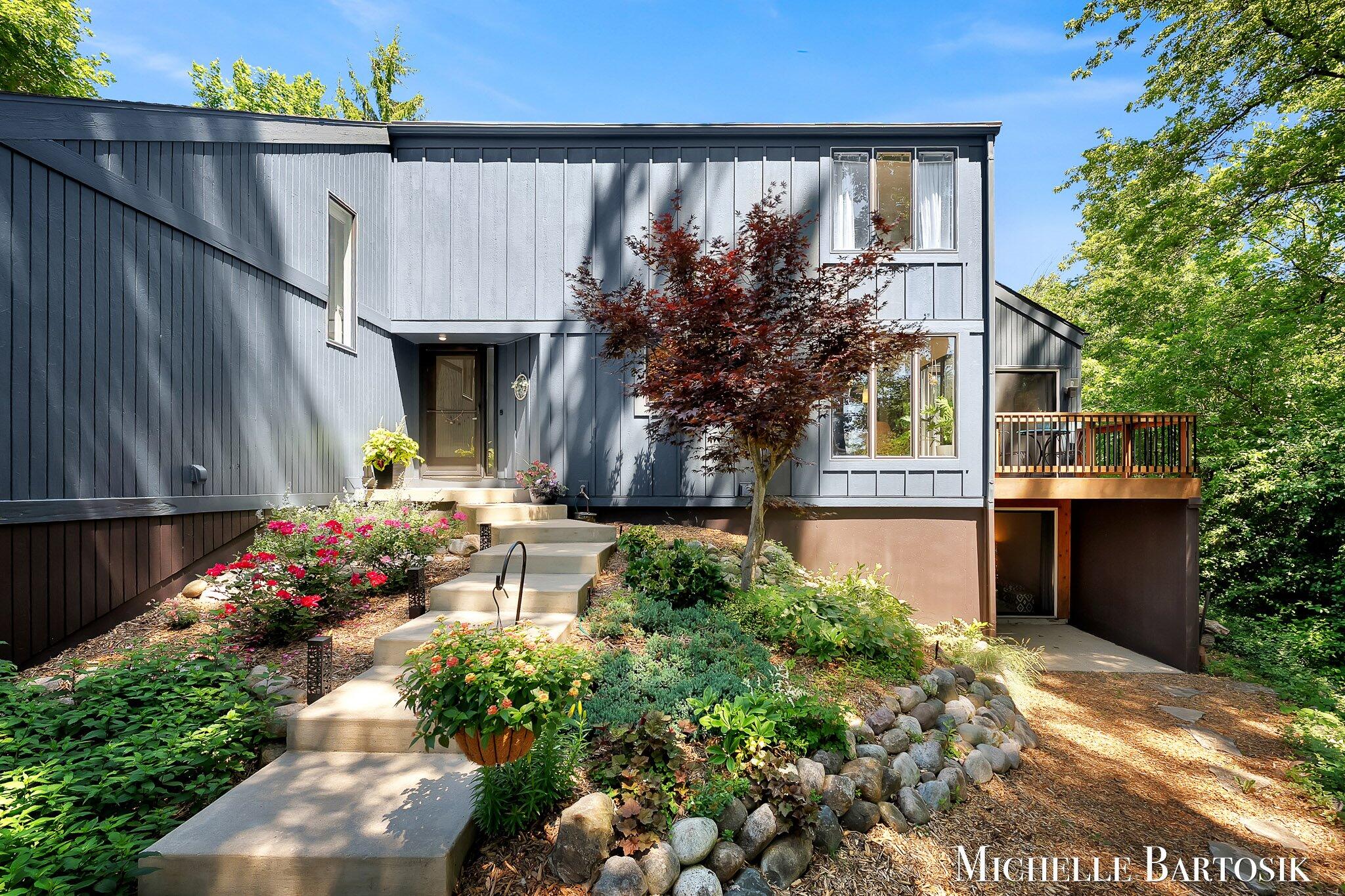 3301 Midland Drive SE Grand Rapids MI 49546