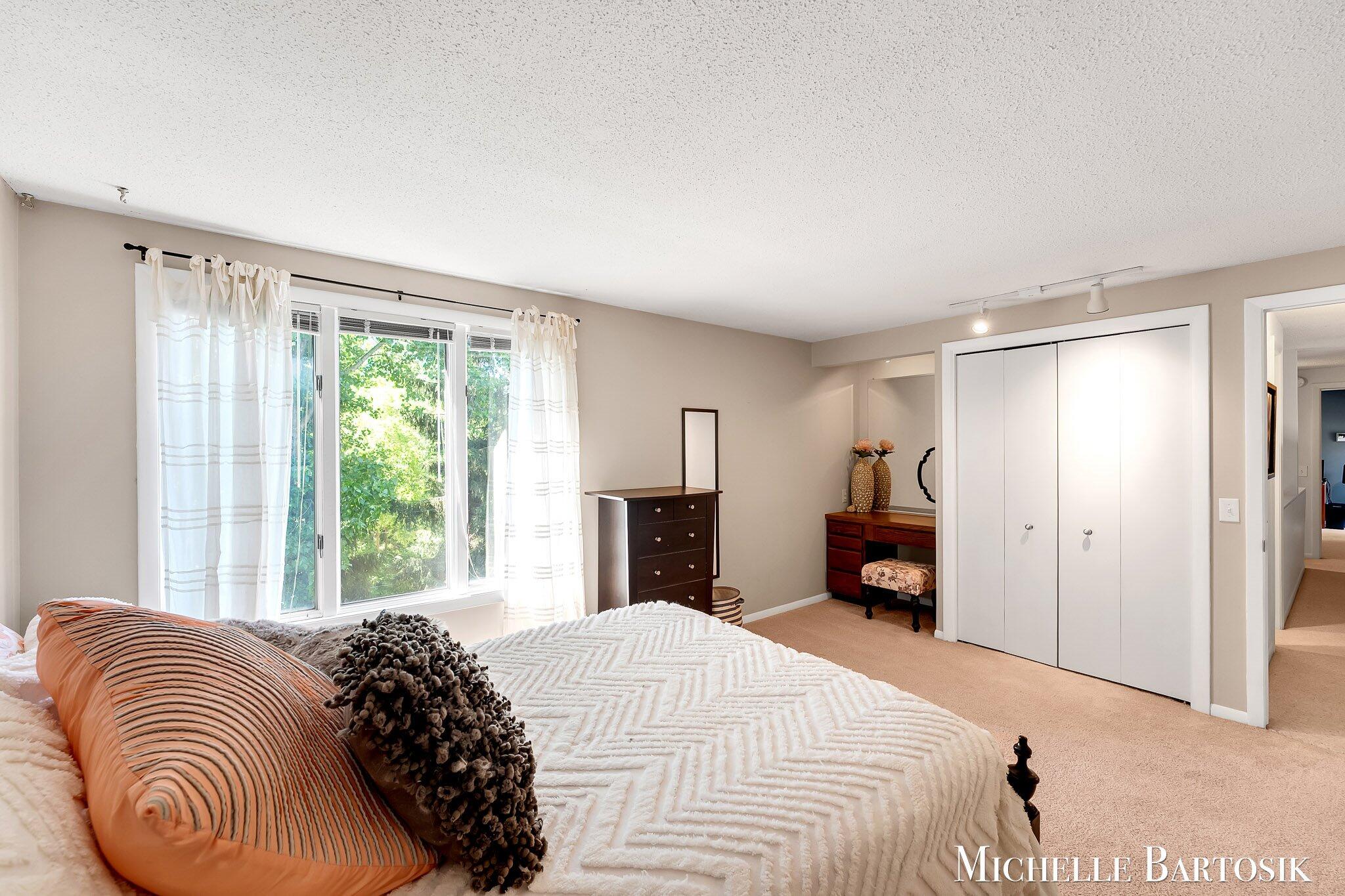 3301 Midland Drive SE Grand Rapids MI 49546