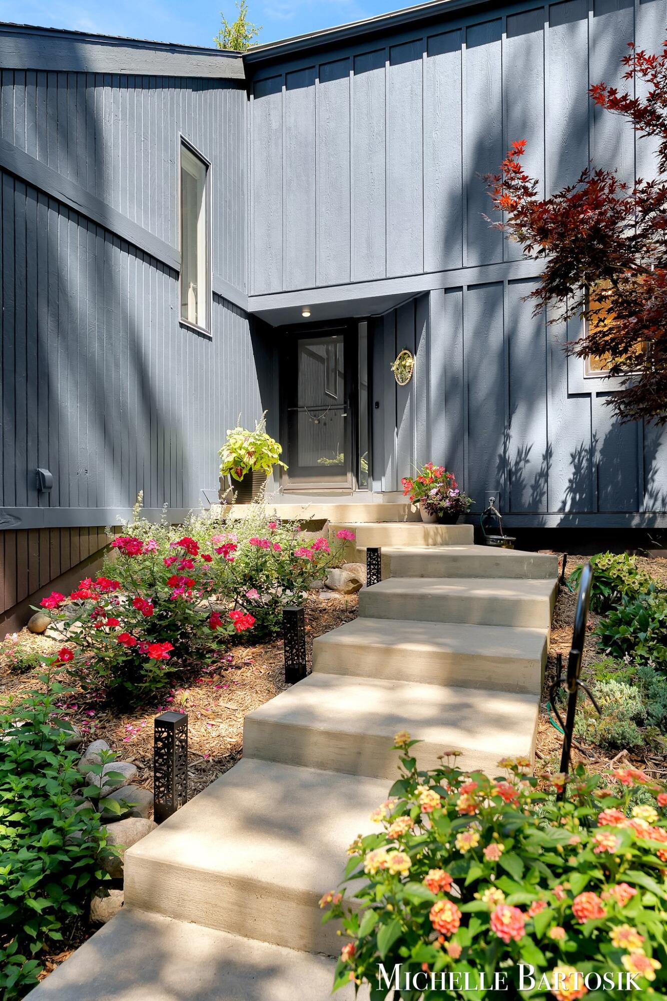 3301 Midland Drive SE Grand Rapids MI 49546