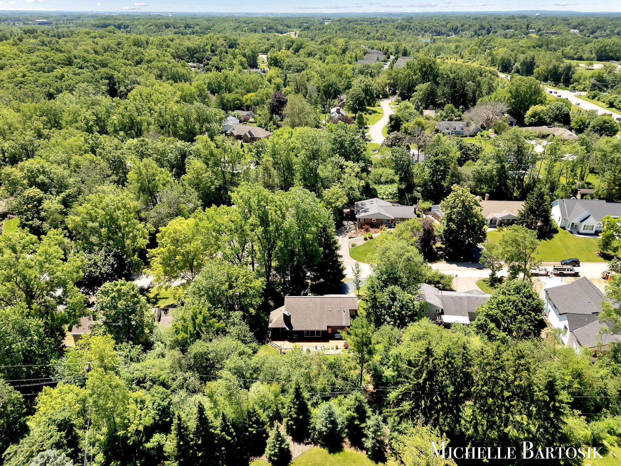 3301 Midland Drive SE Grand Rapids MI 49546