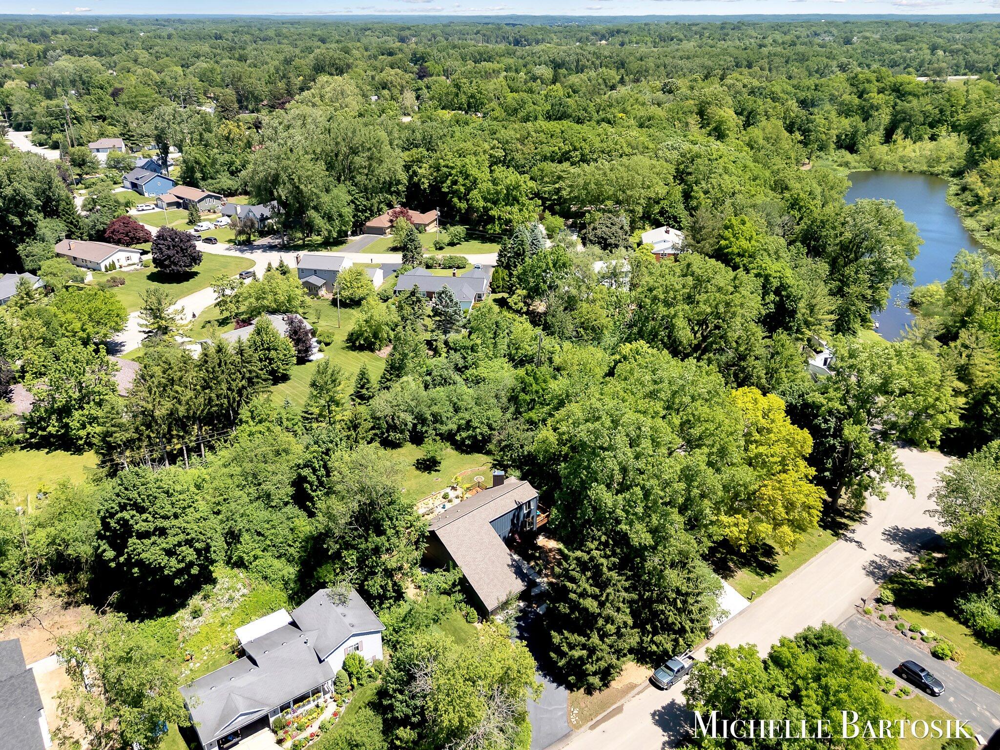3301 Midland Drive SE Grand Rapids MI 49546