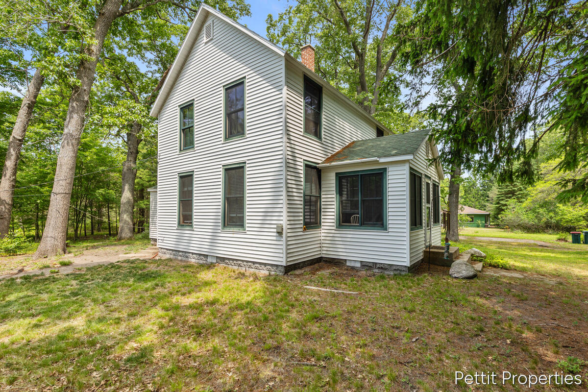 1857 Simonelli Road Muskegon MI 49445