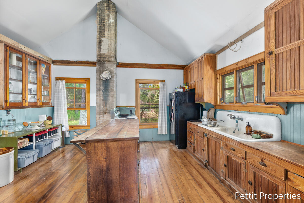1857 Simonelli Road Muskegon MI 49445