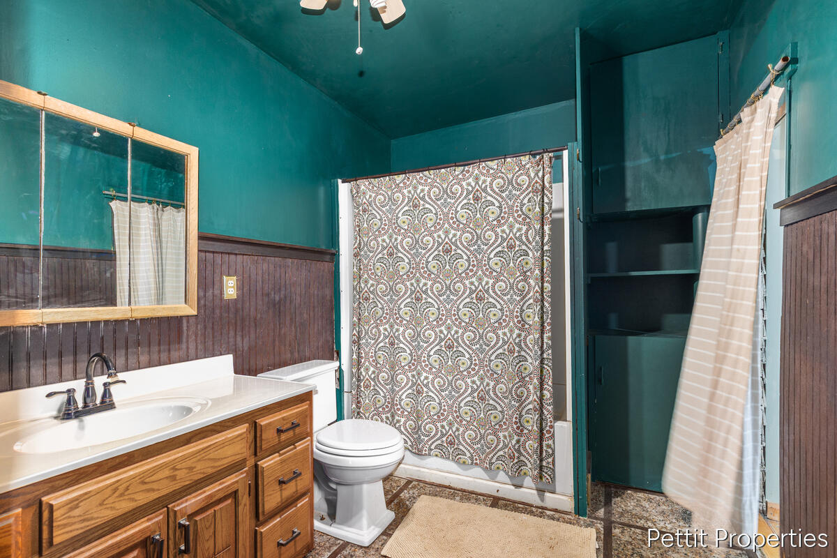 1857 Simonelli Road Muskegon MI 49445