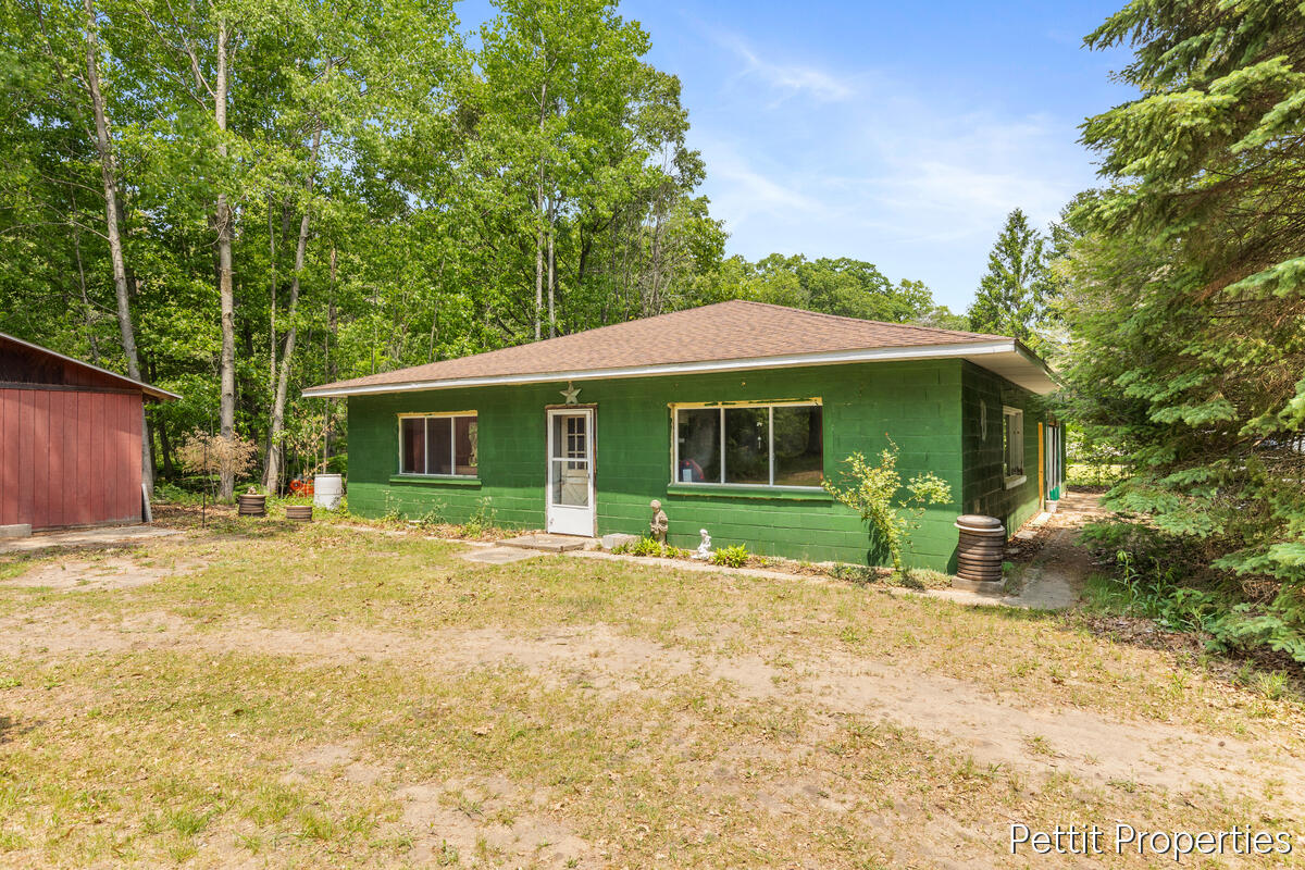 1857 Simonelli Road Muskegon MI 49445