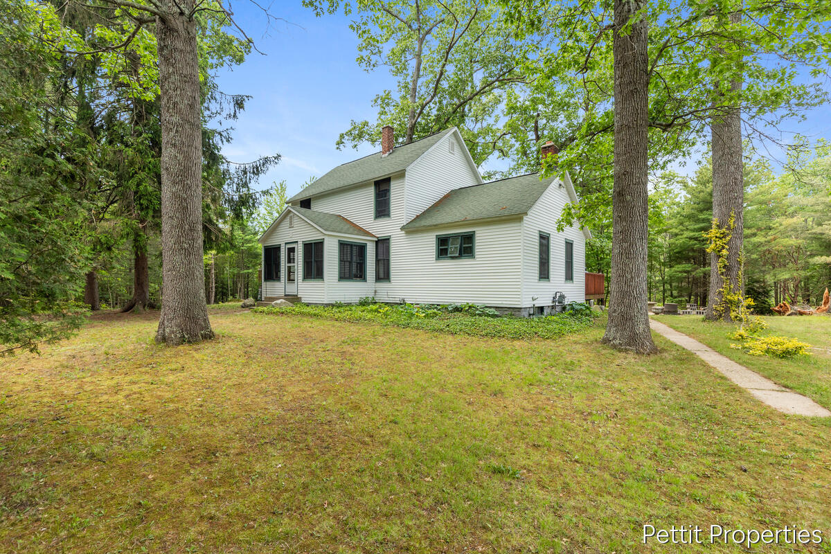 1857 Simonelli Road Muskegon MI 49445