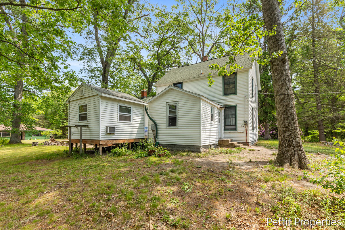 1857 Simonelli Road Muskegon MI 49445