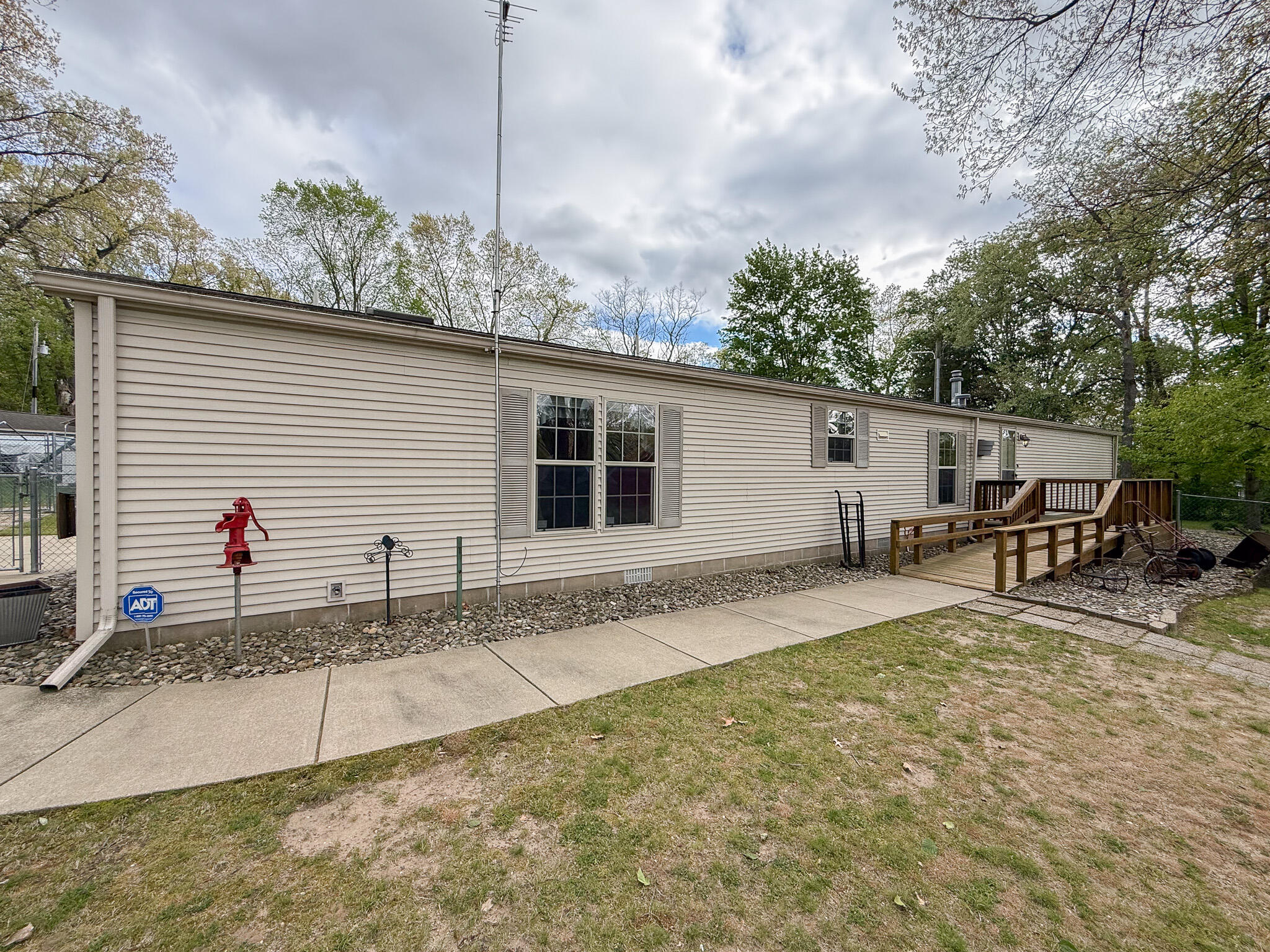 24599 Linden Street Dowagiac MI 49047
