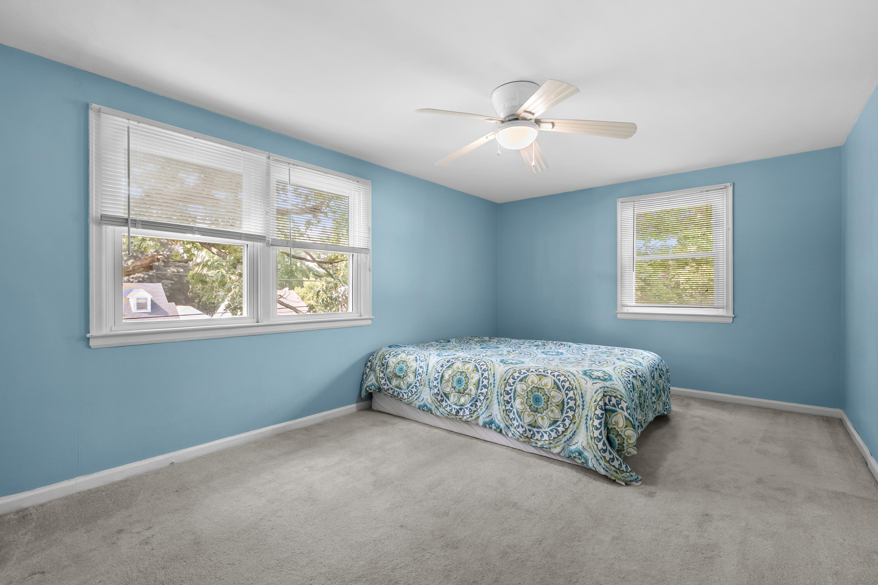 5048 N Riverview Drive Kalamazoo MI 49004
