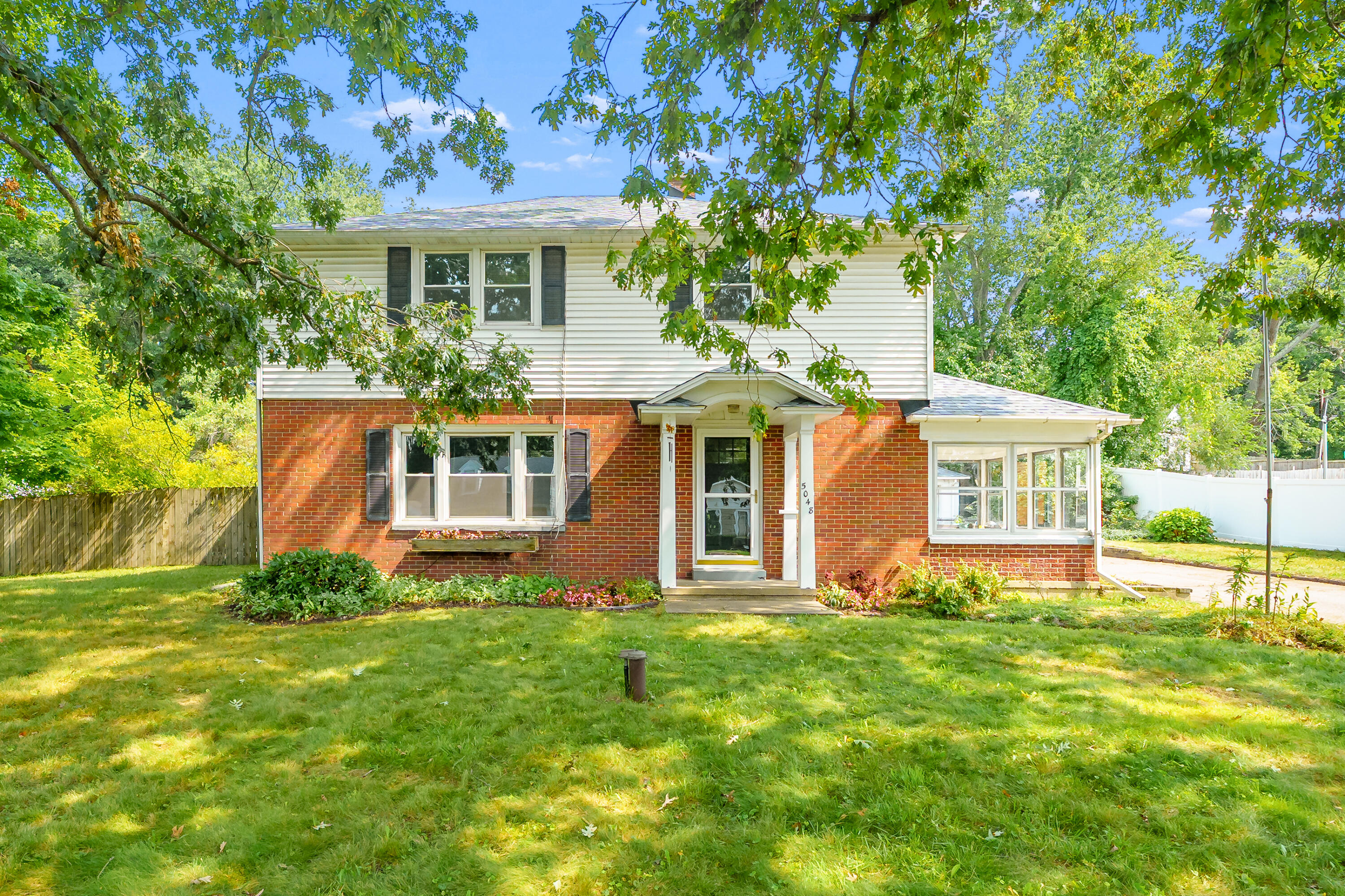 5048 N Riverview Drive Kalamazoo MI 49004