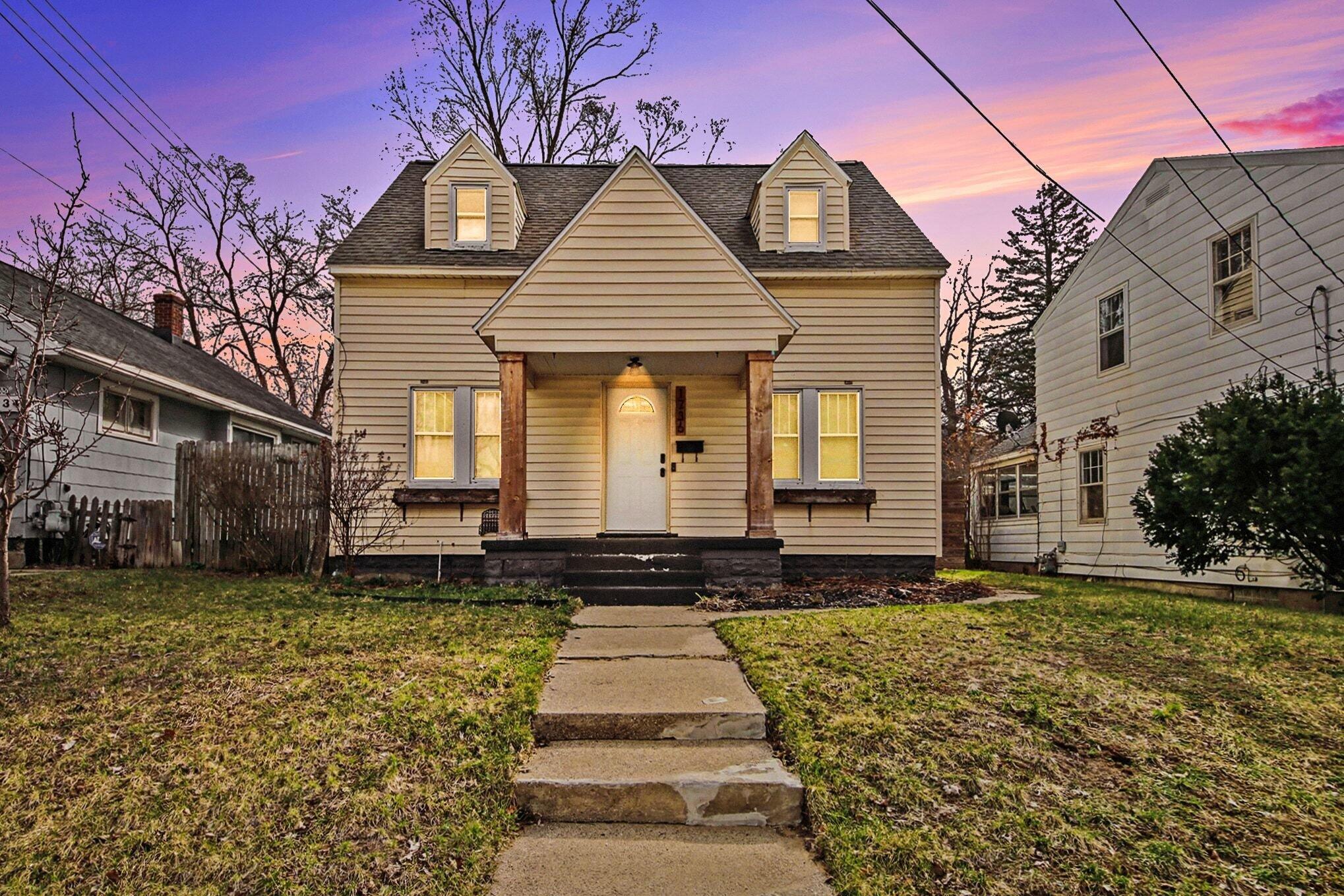 1736 Martin Avenue SE Grand Rapids MI 49507