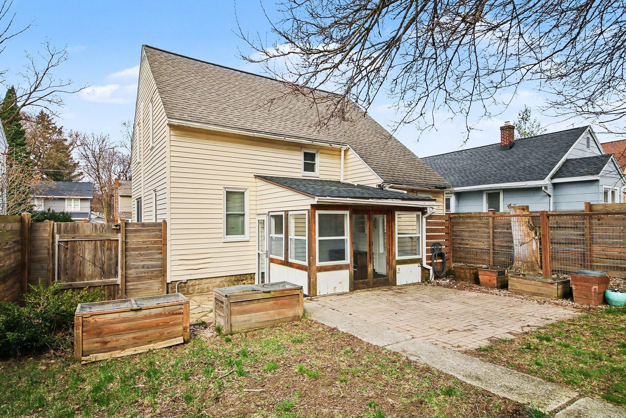 1736 Martin Avenue SE Grand Rapids MI 49507