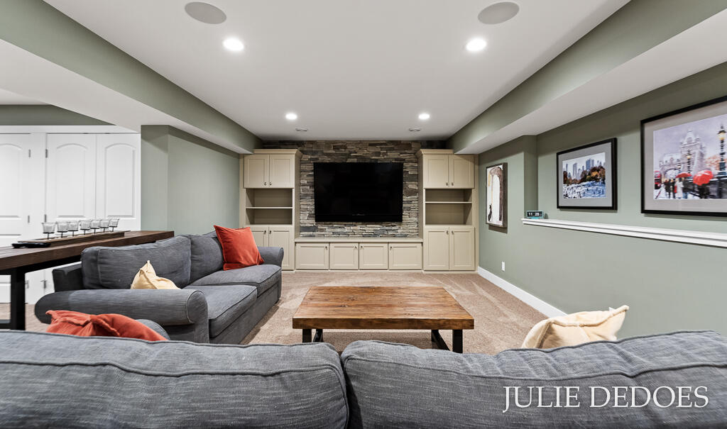 10543 Lakeshore Drive West Olive MI 49460