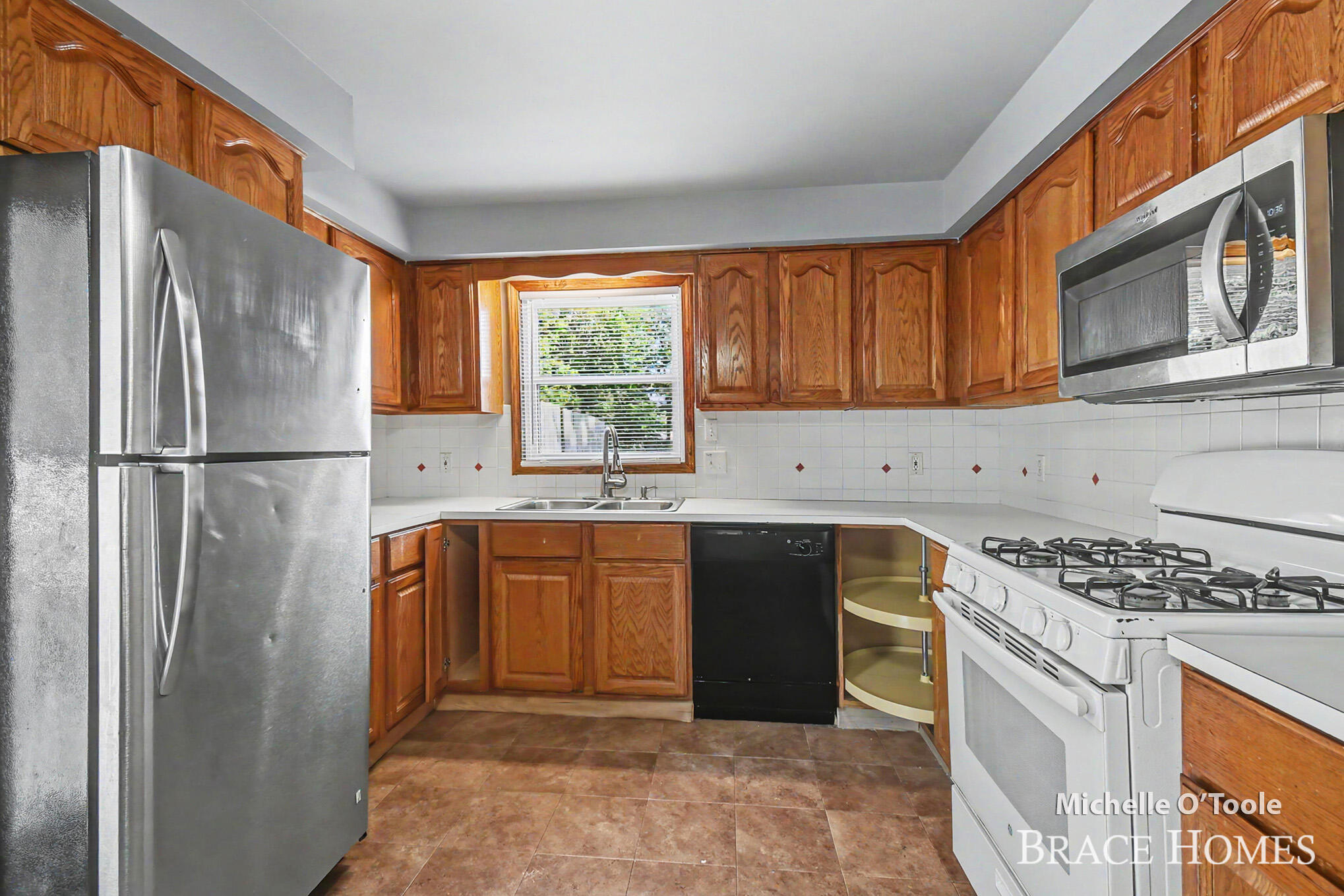 5409 Madison Avenue SE Grand Rapids MI 49548