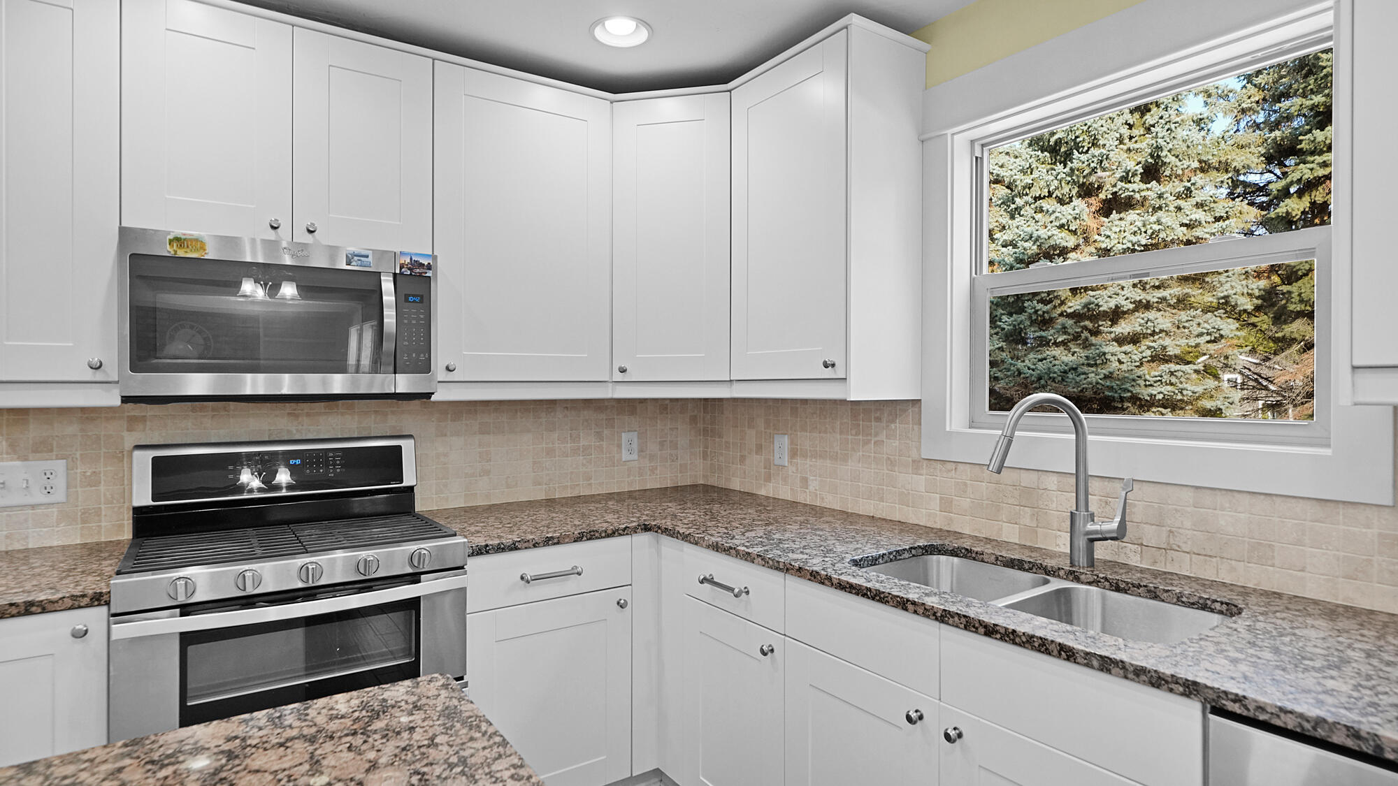 1046 Alden Court Holland MI 49423