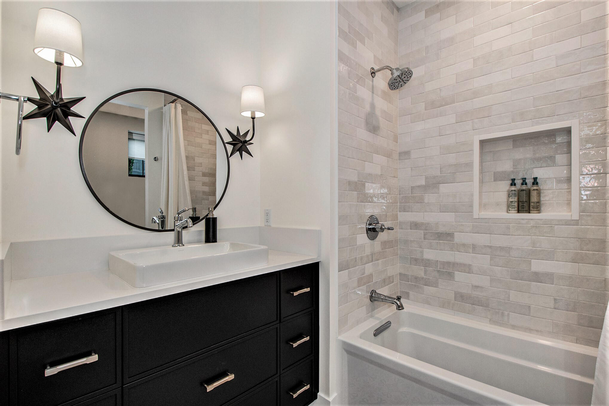 557 Greenwood Avenue SE East Grand Rapids MI 49506
