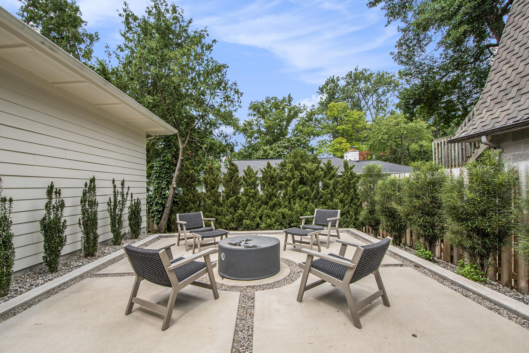 557 Greenwood Avenue SE East Grand Rapids MI 49506