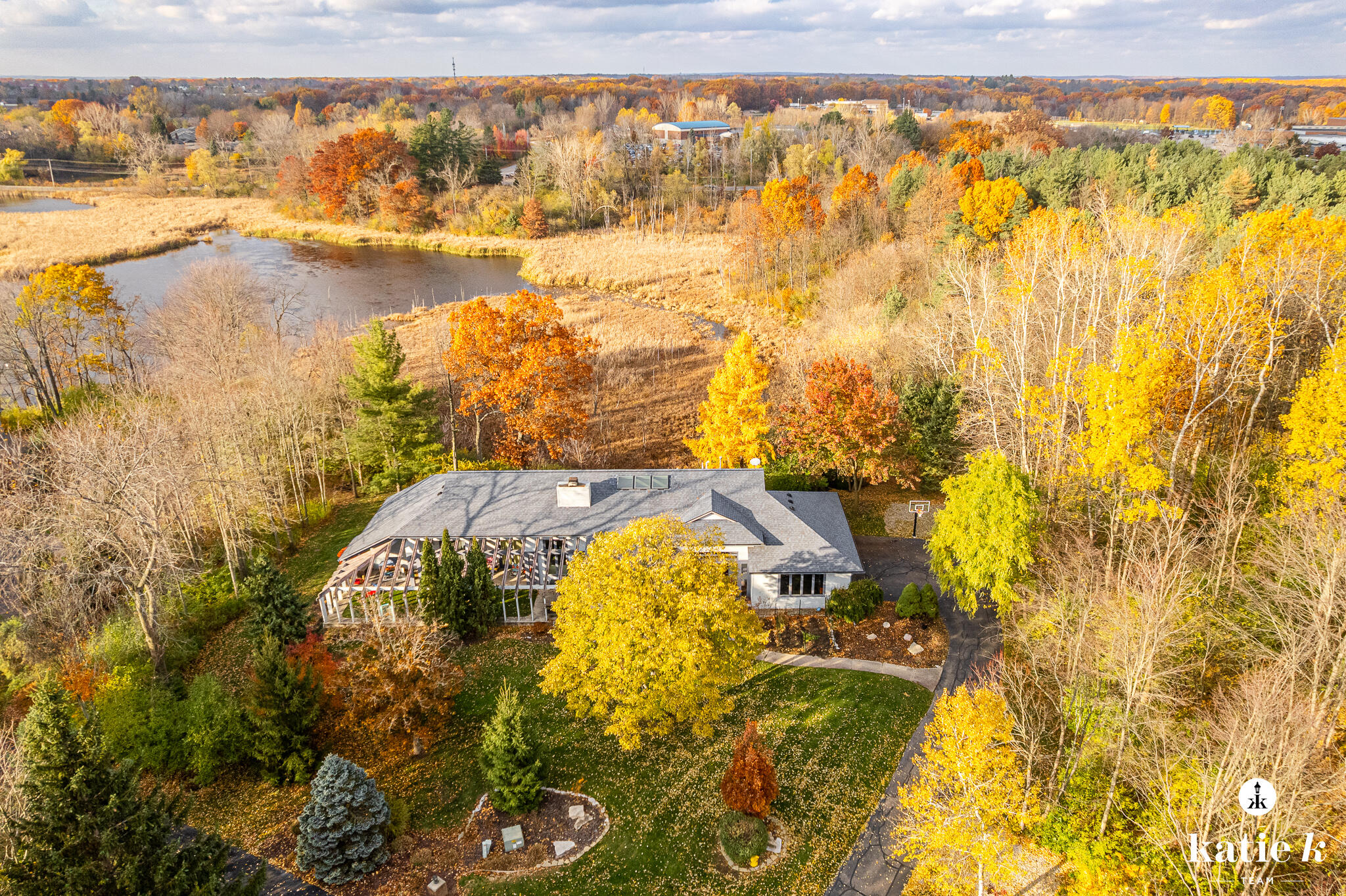 1055 Bradford Hollow Lane NE Grand Rapids MI 49525