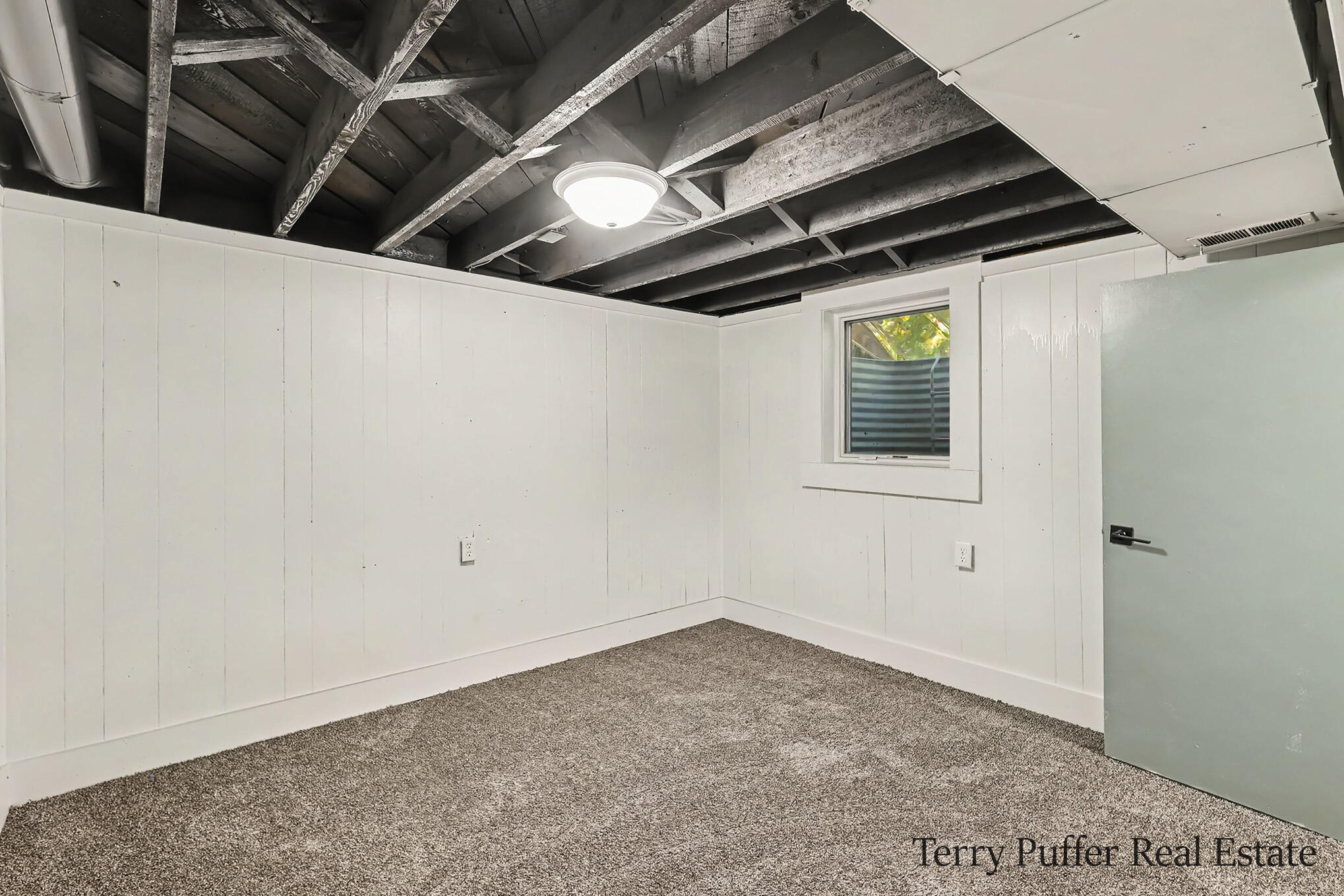 2826 Debaker Road Muskegon MI 49444