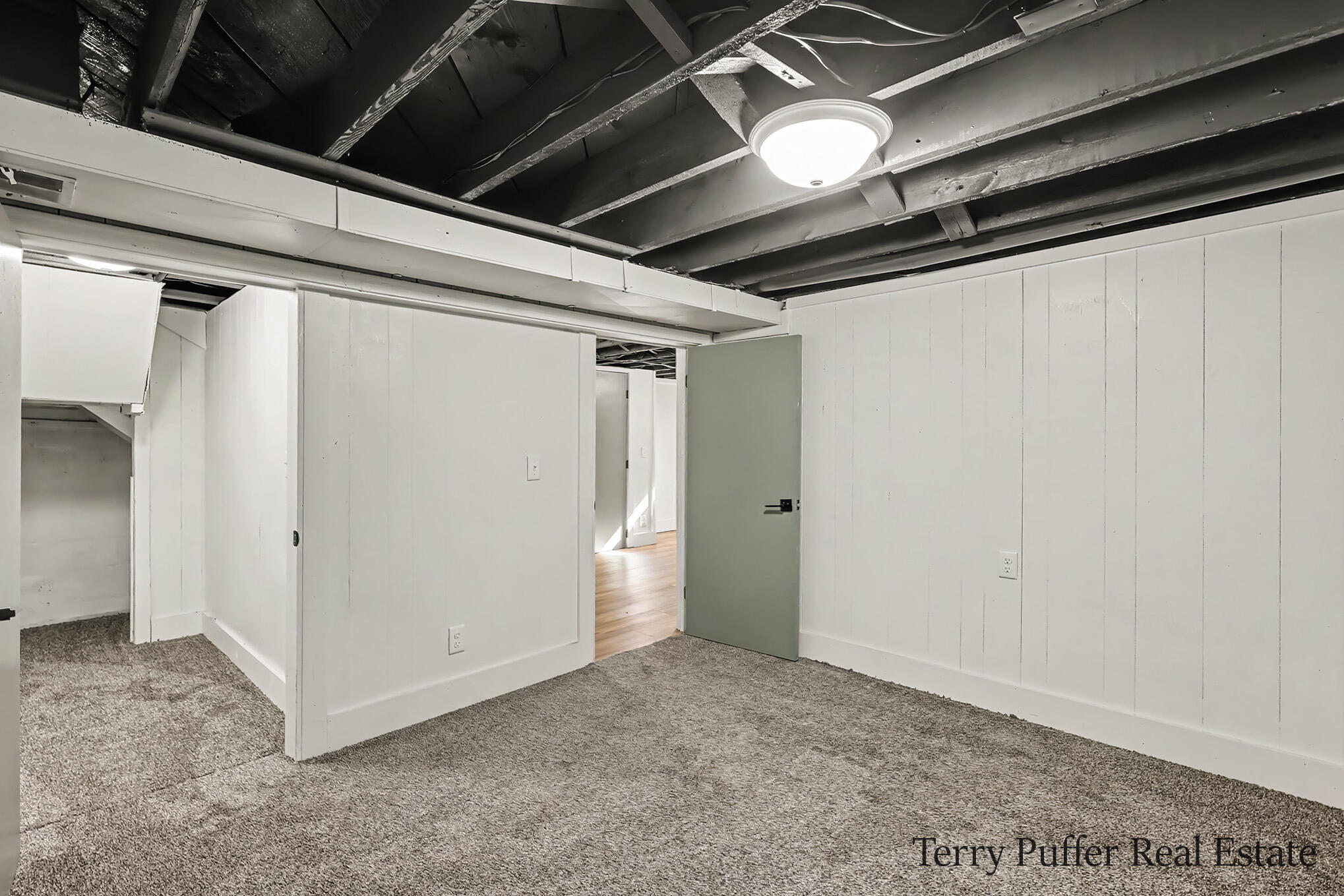 2826 Debaker Road Muskegon MI 49444
